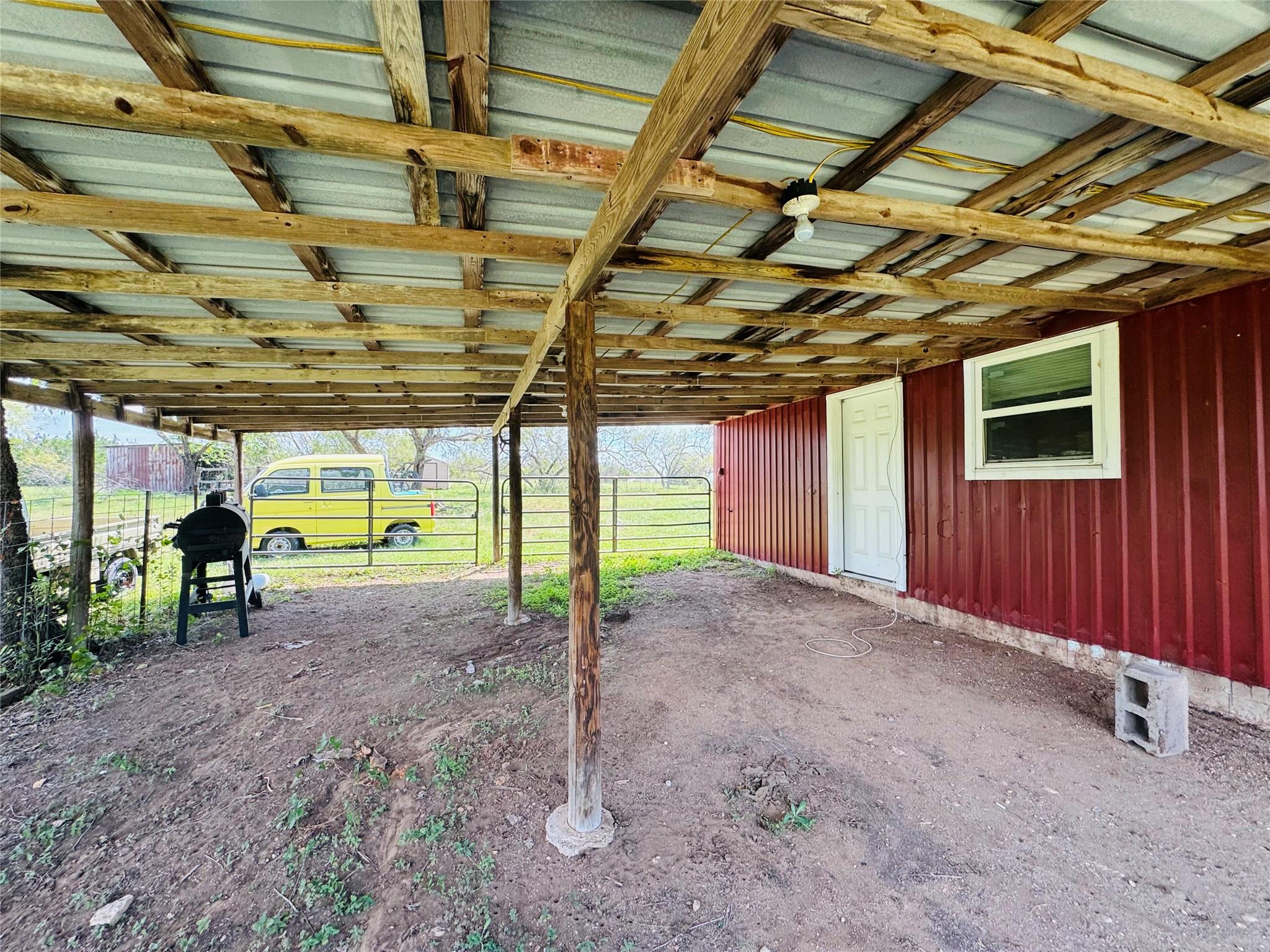 8060 County Road 210 Rd, Bertram, TX 78605