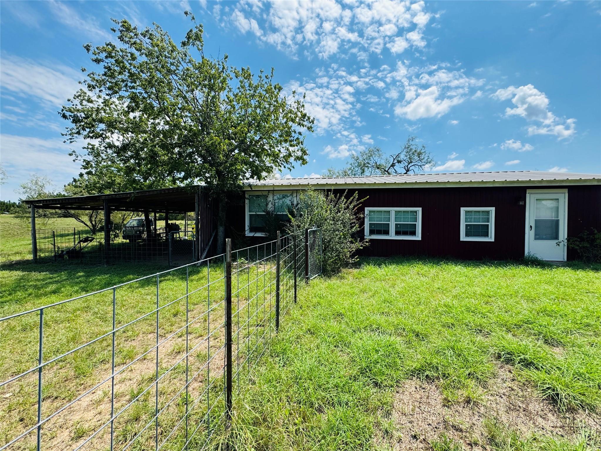 8060 County Road 210 Rd, Bertram, TX 78605