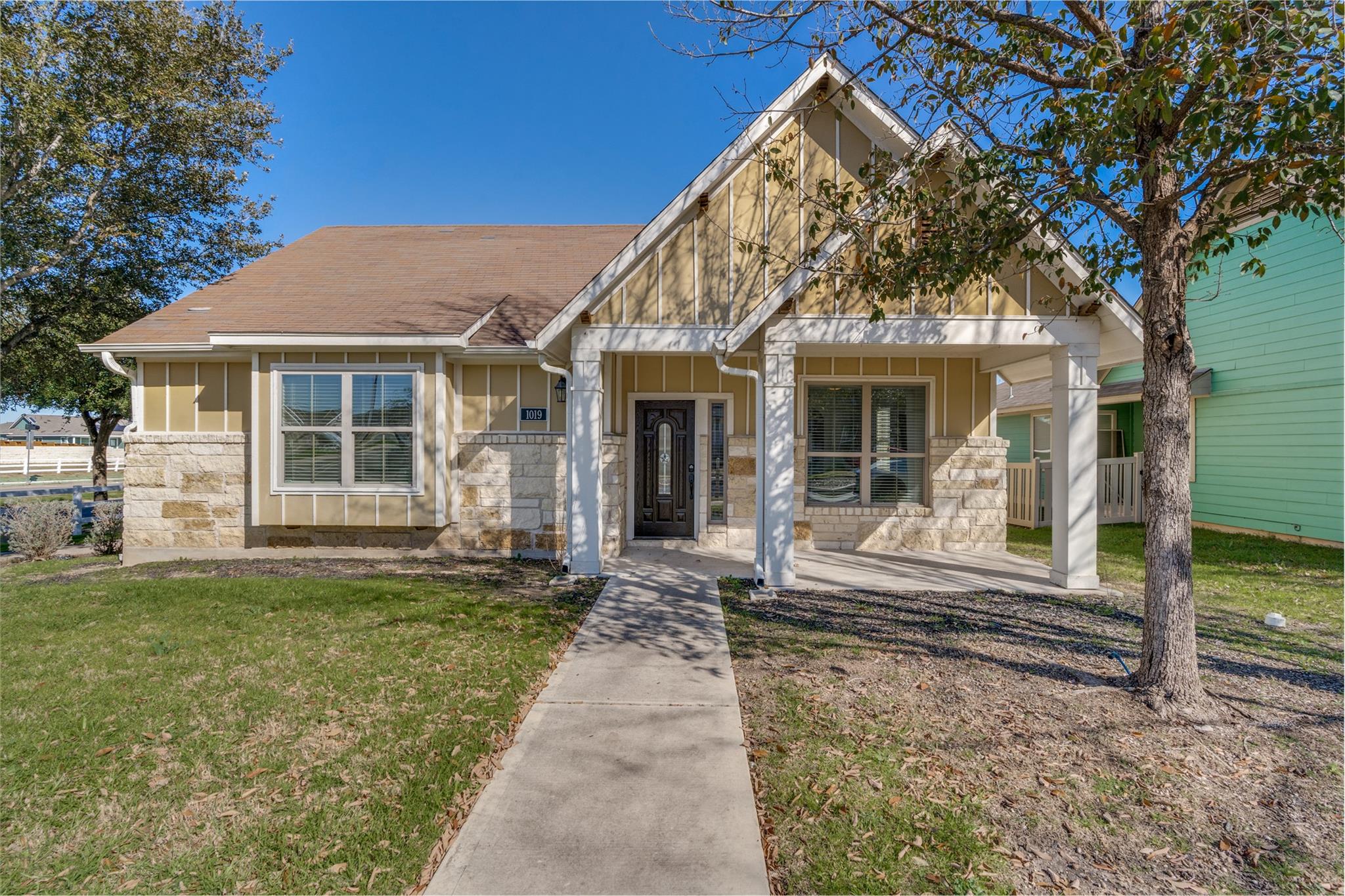 1019 Powell St, Kyle, TX 78640