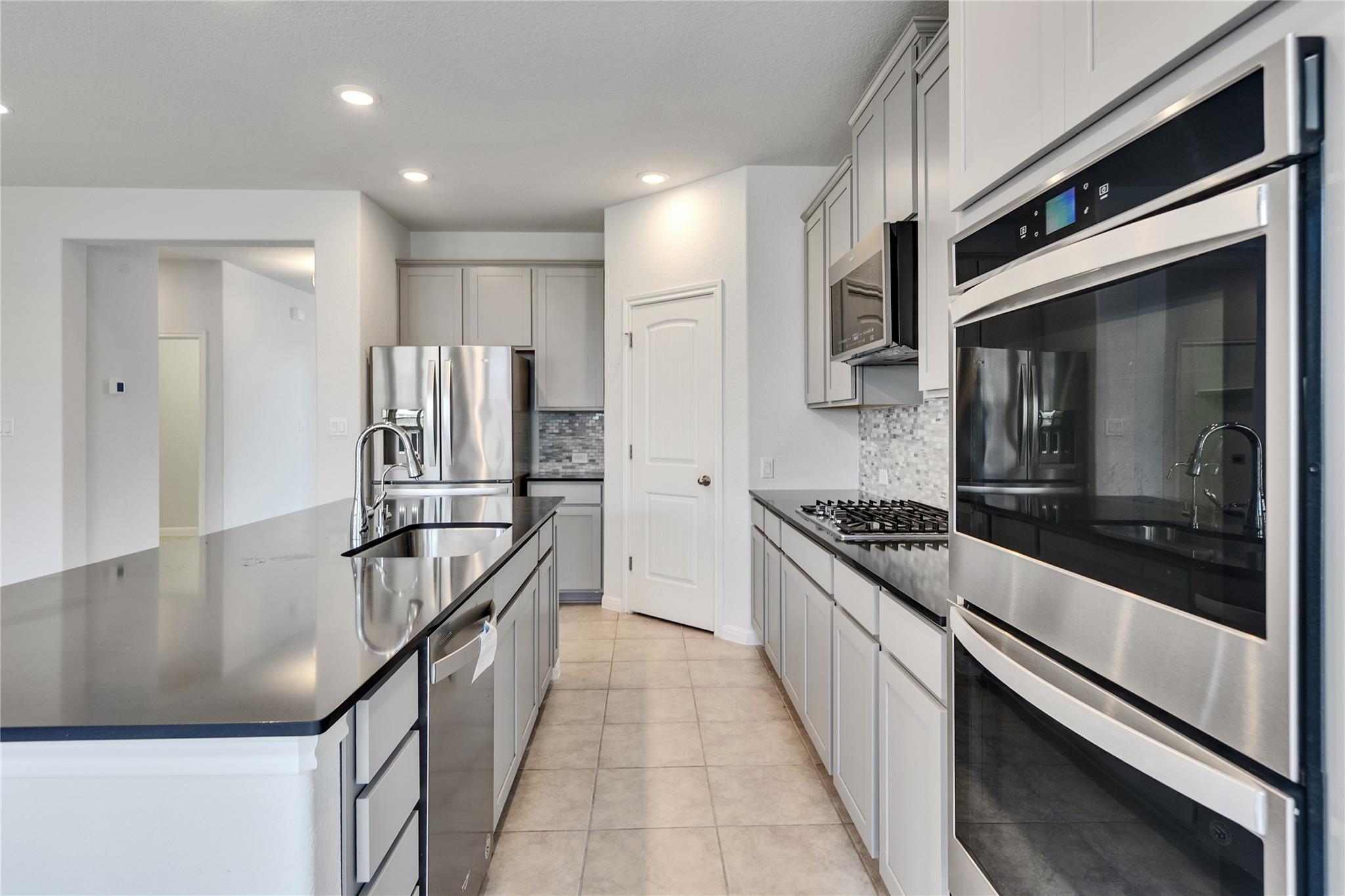 6408 Golden Bough Ln, Pflugerville, TX 78660