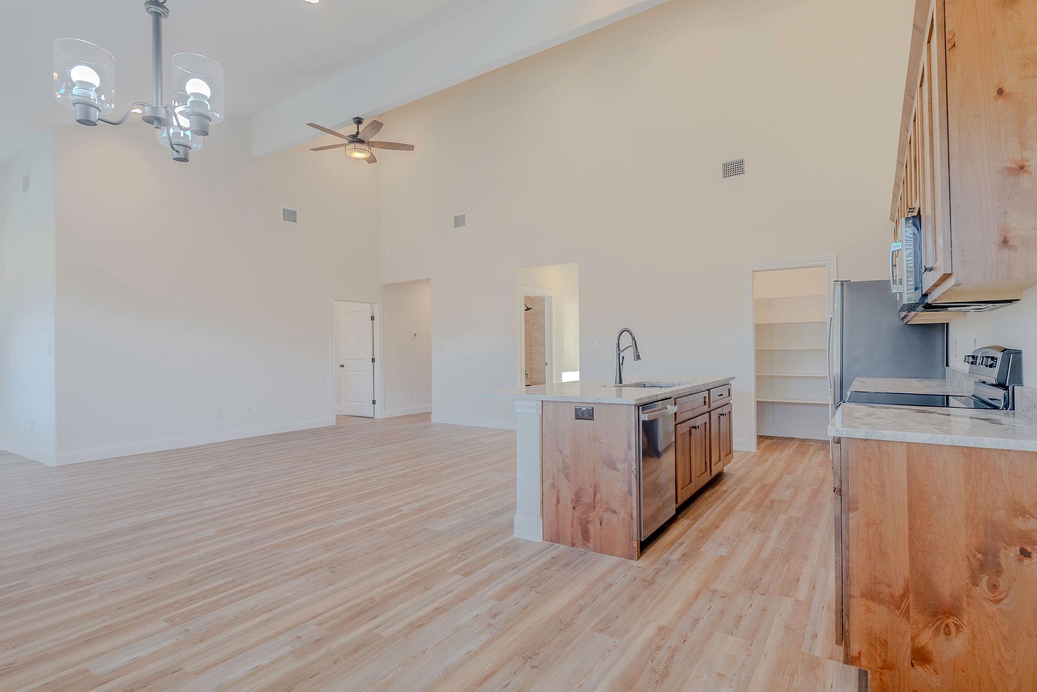 125 Callie St, Smithville, TX 78957