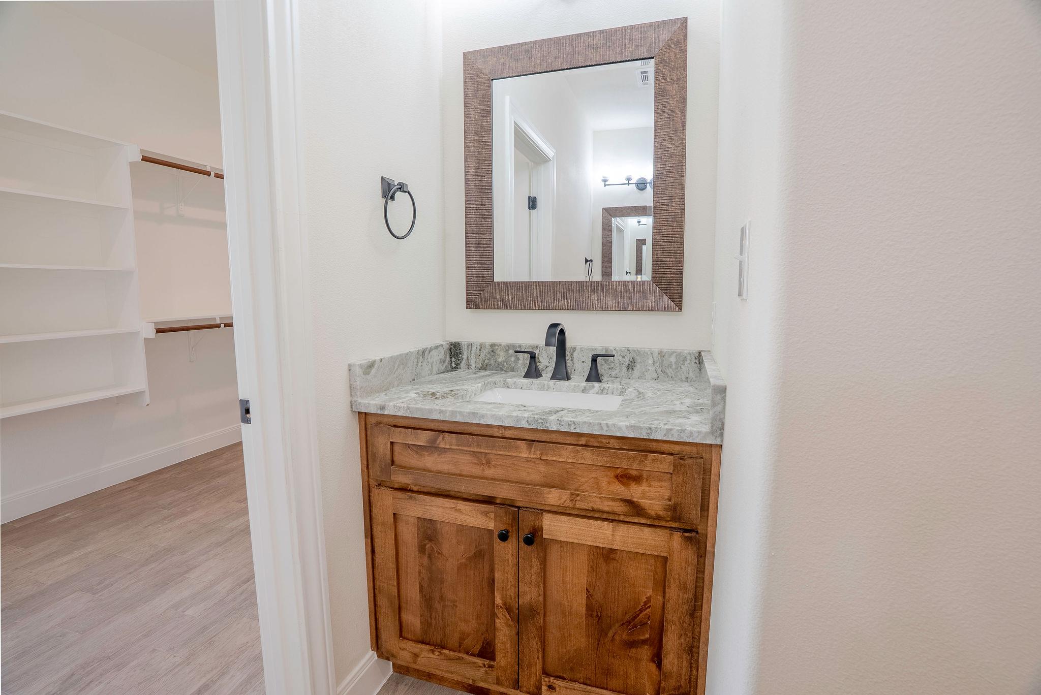 125 Callie St, Smithville, TX 78957