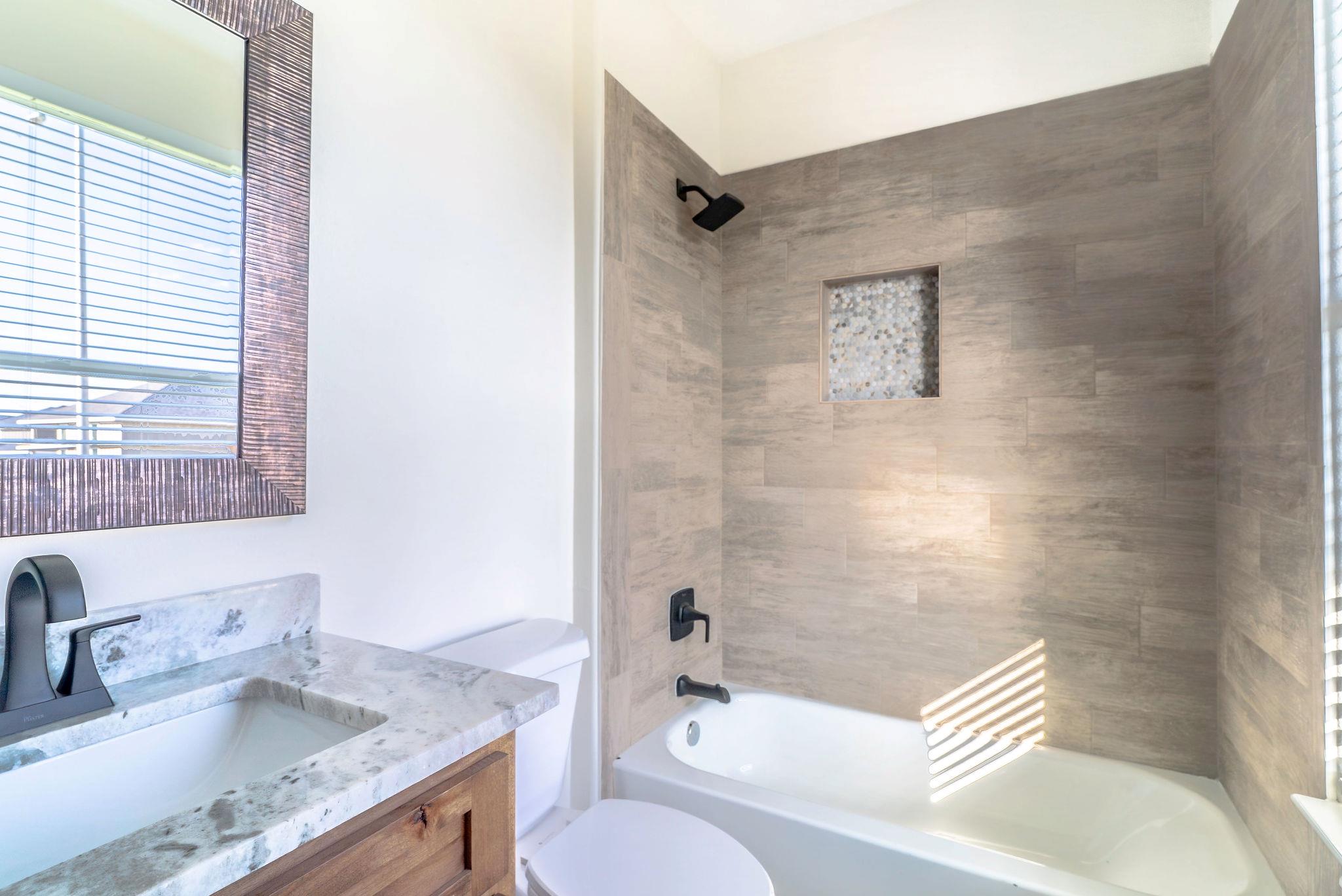 125 Callie St, Smithville, TX 78957