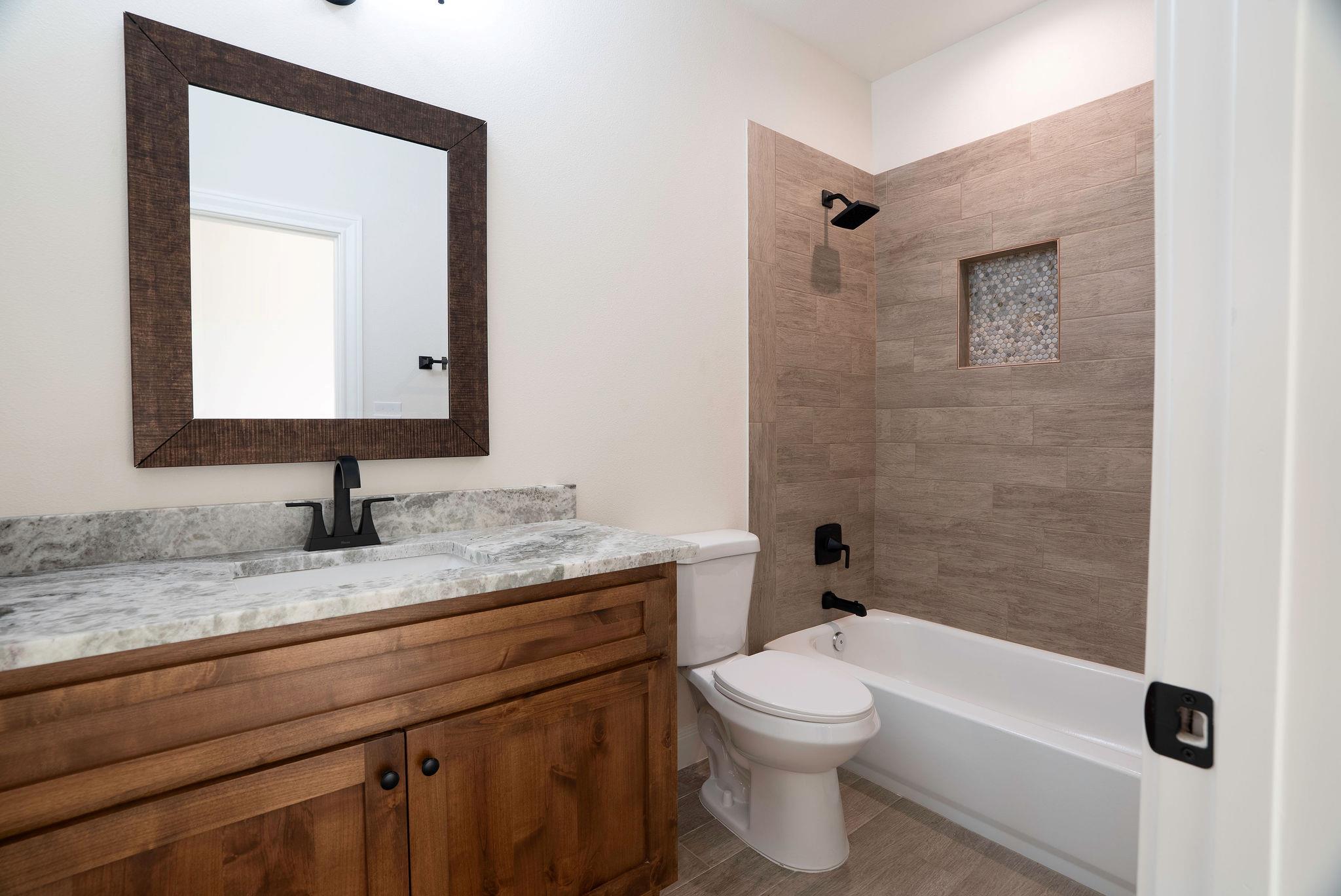 125 Callie St, Smithville, TX 78957