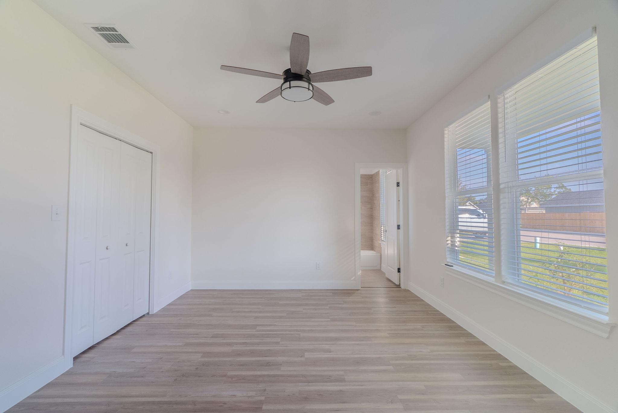 125 Callie St, Smithville, TX 78957