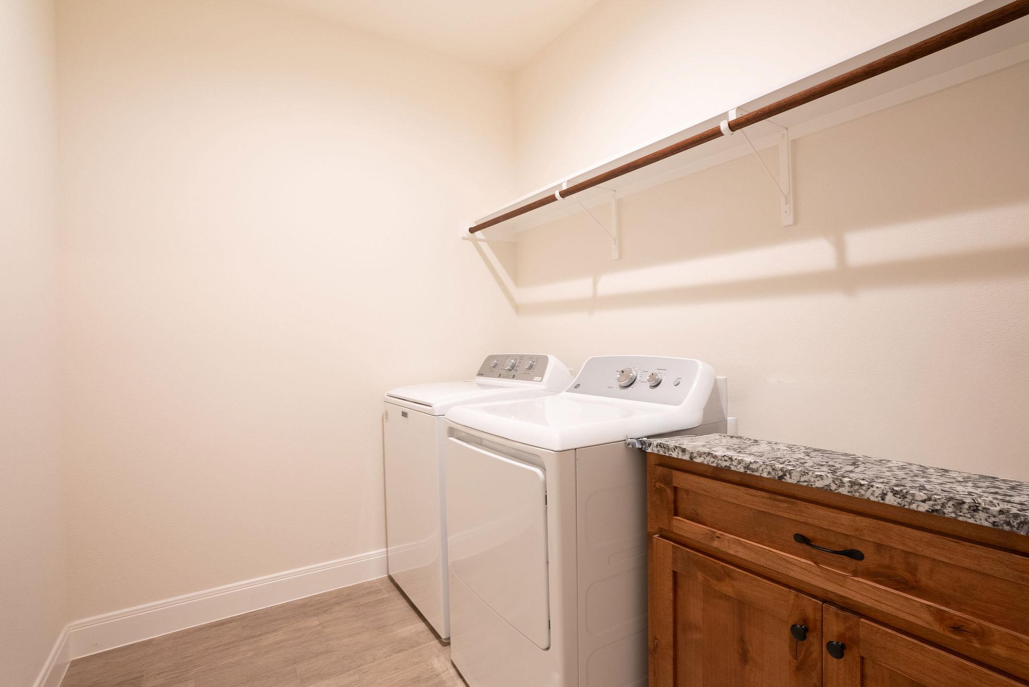 129 Callie St, Smithville, TX 78957