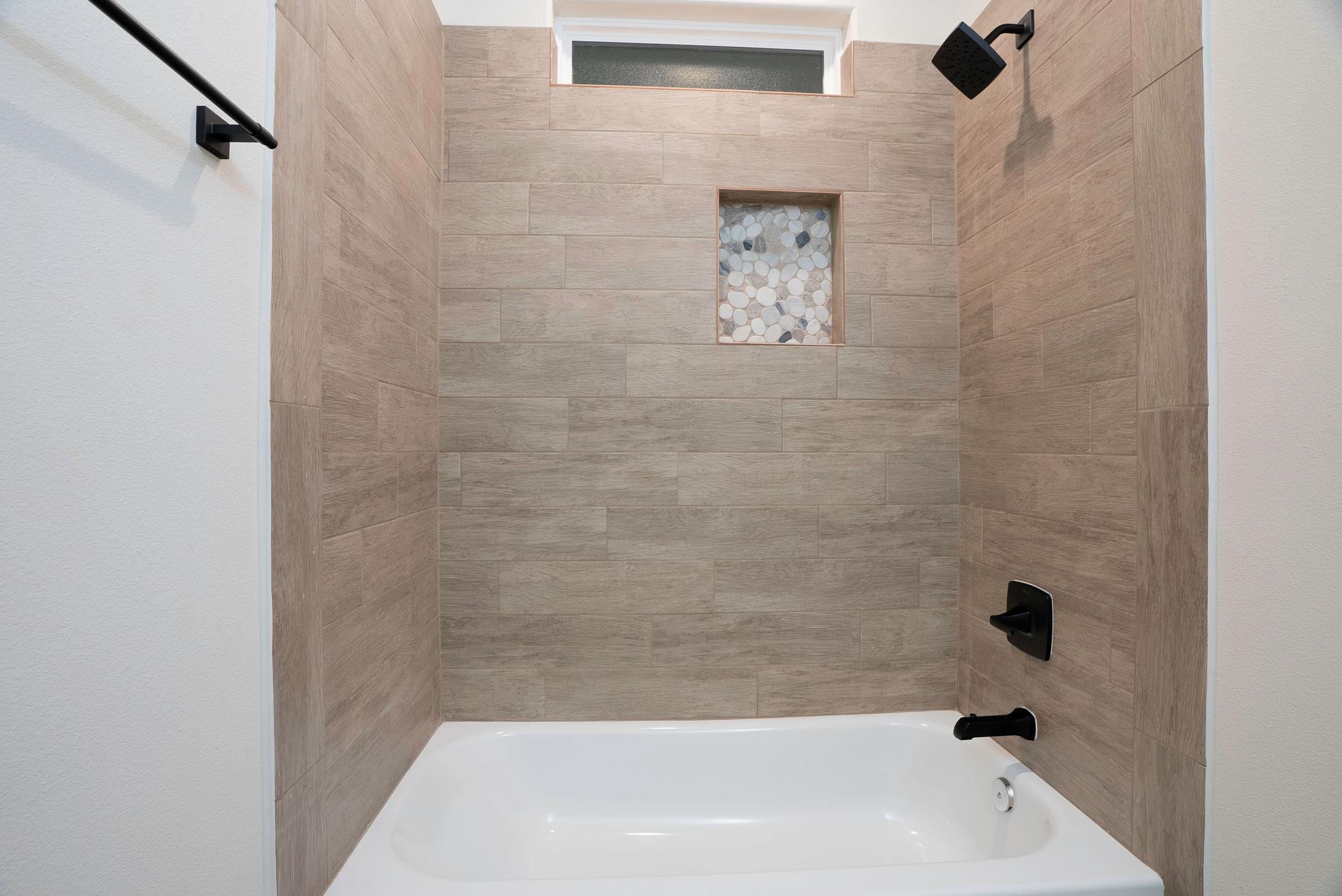 129 Callie St, Smithville, TX 78957