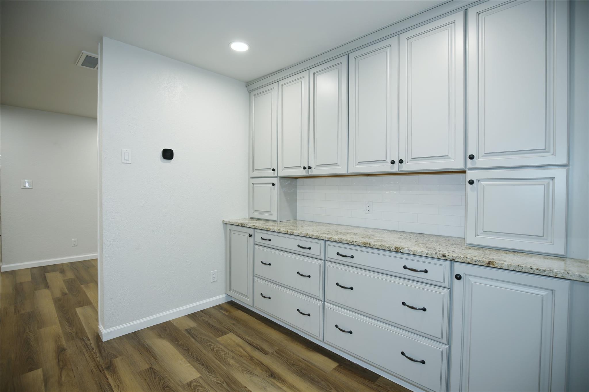 11310 Spicewood Club Dr # 12, Austin, TX 78750