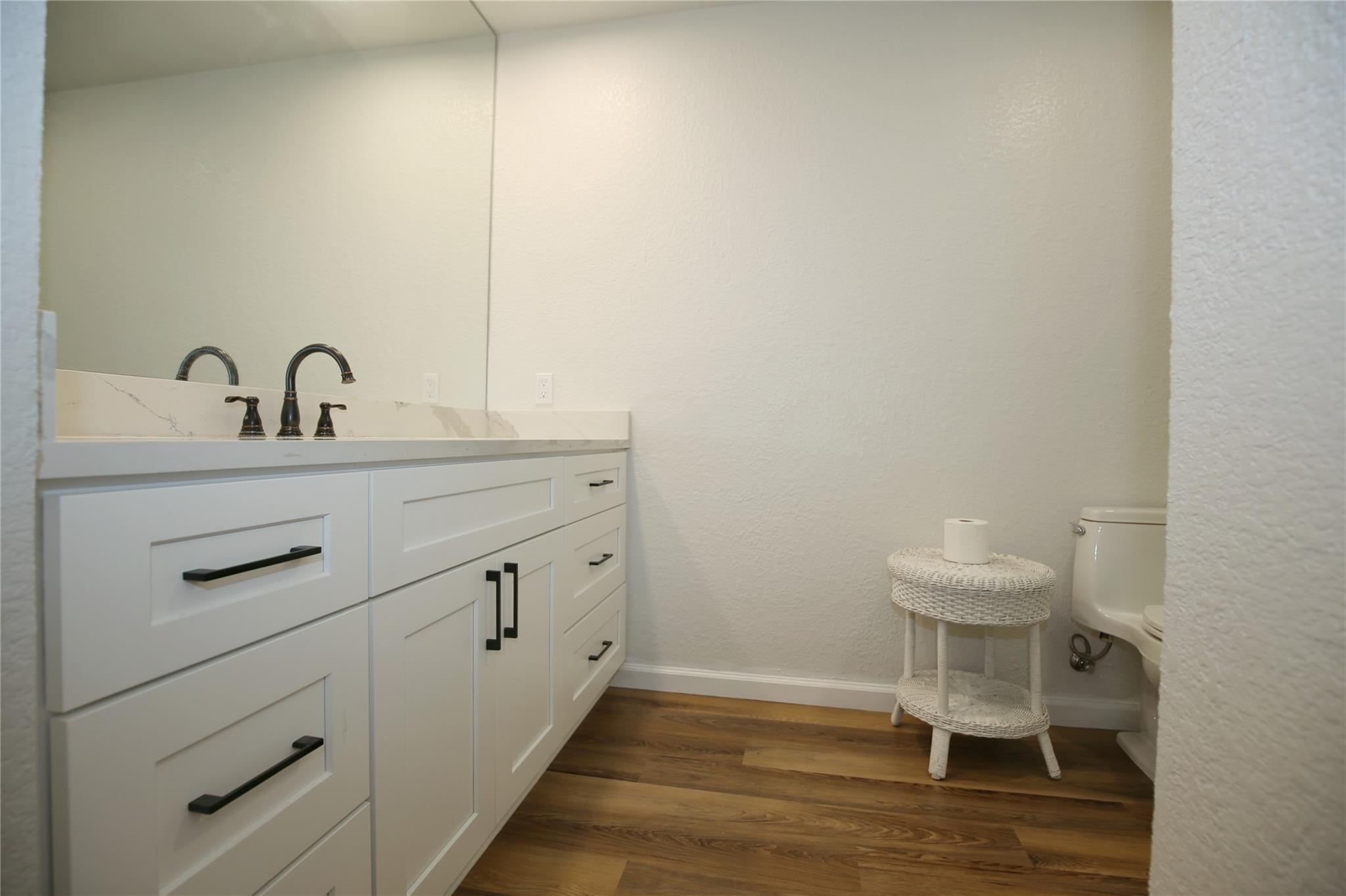 11310 Spicewood Club Dr # 12, Austin, TX 78750