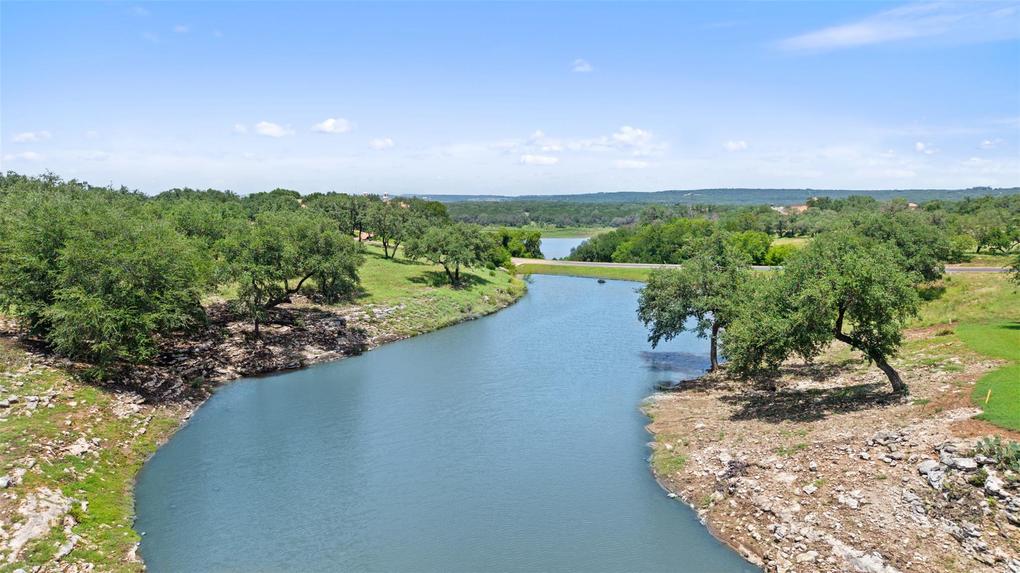 25801 Cliff Cv, Spicewood, TX 78669