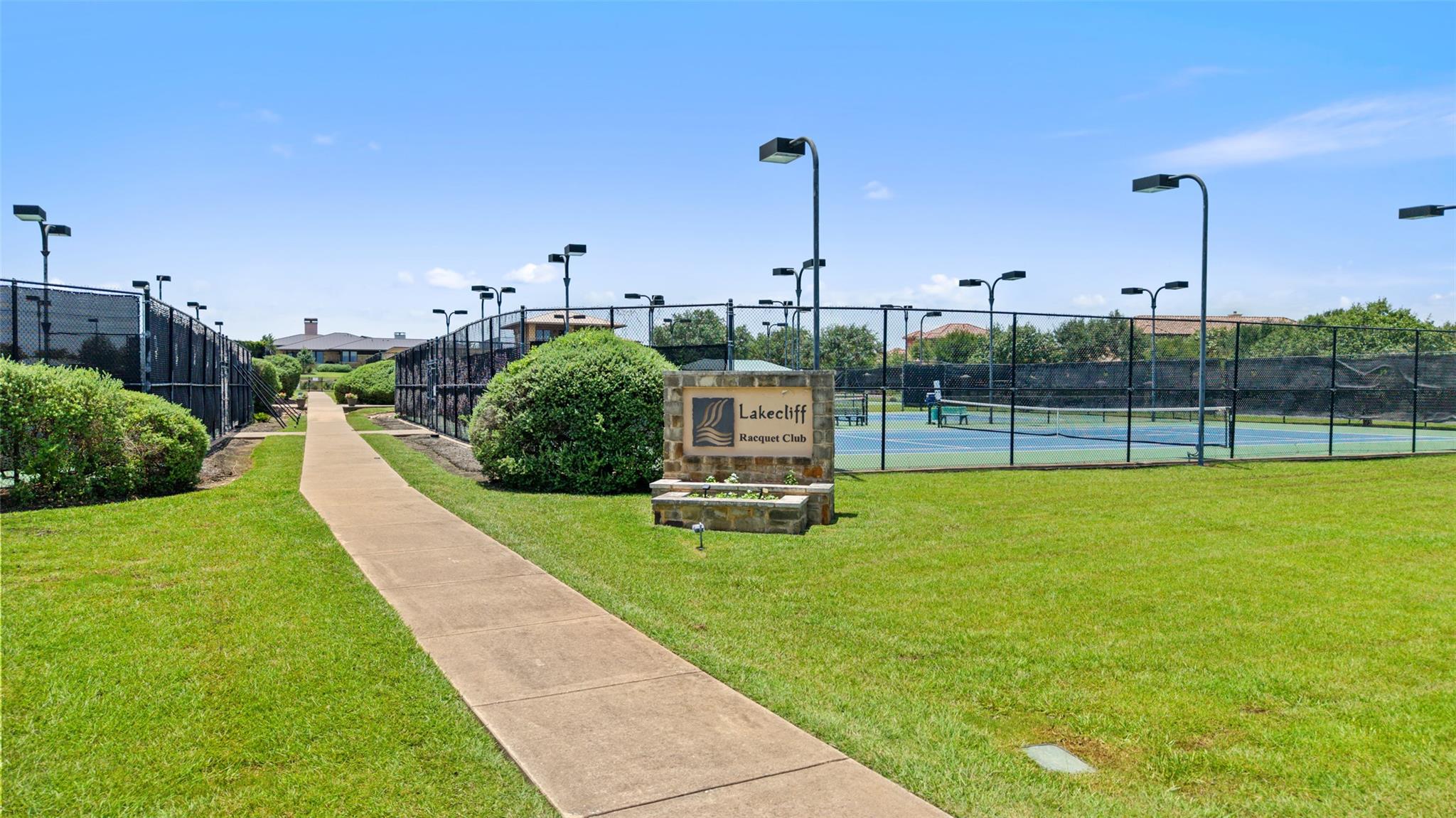 25801 Cliff Cv, Spicewood, TX 78669