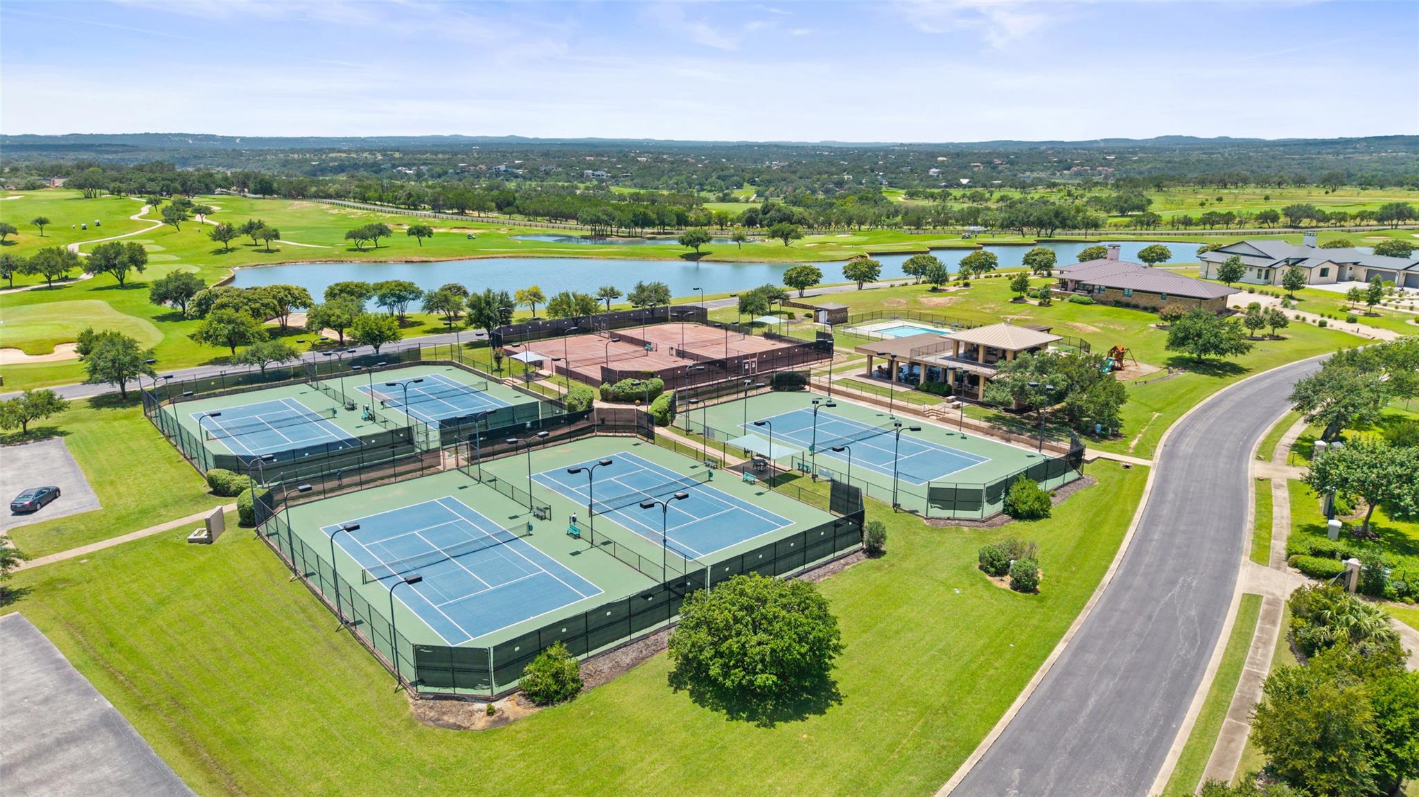 25801 Cliff Cv, Spicewood, TX 78669