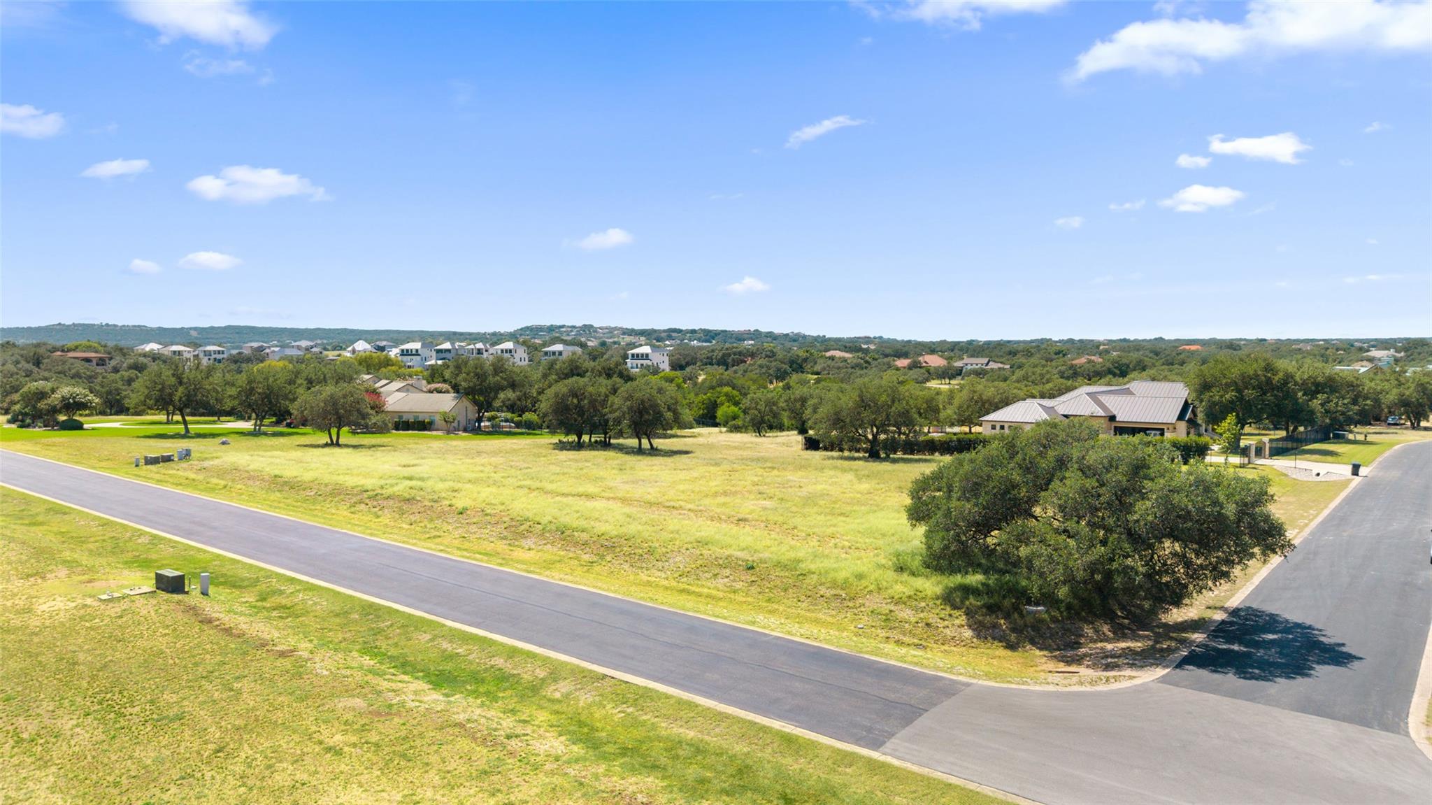 25801 Cliff Cv, Spicewood, TX 78669