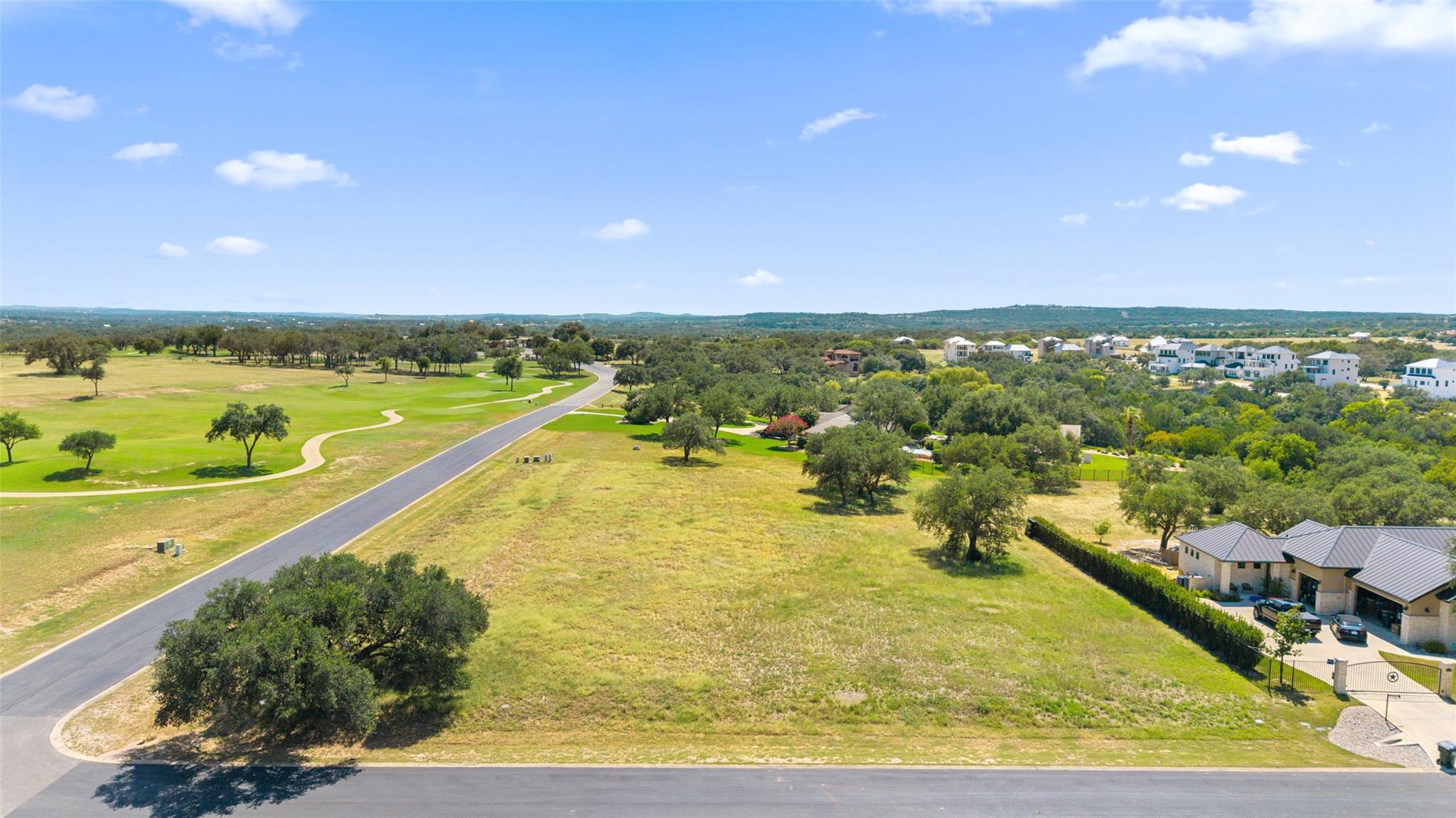 25801 Cliff Cv, Spicewood, TX 78669