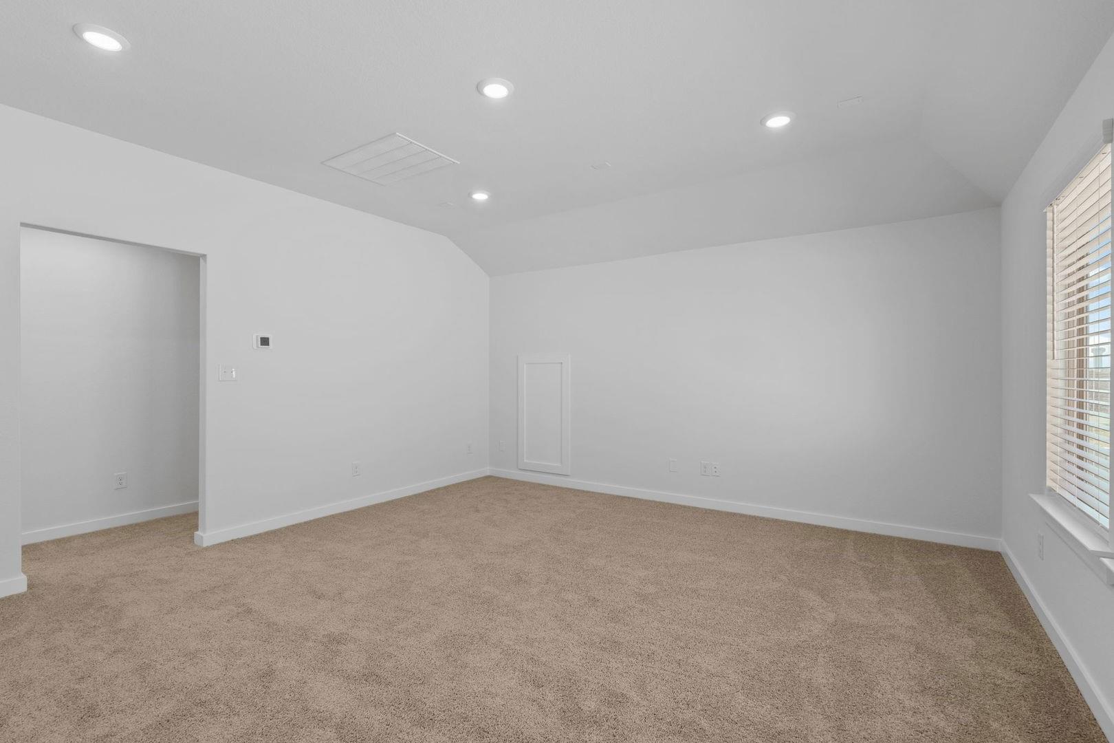 276 Bloomington Loop, Hutto, TX 78634