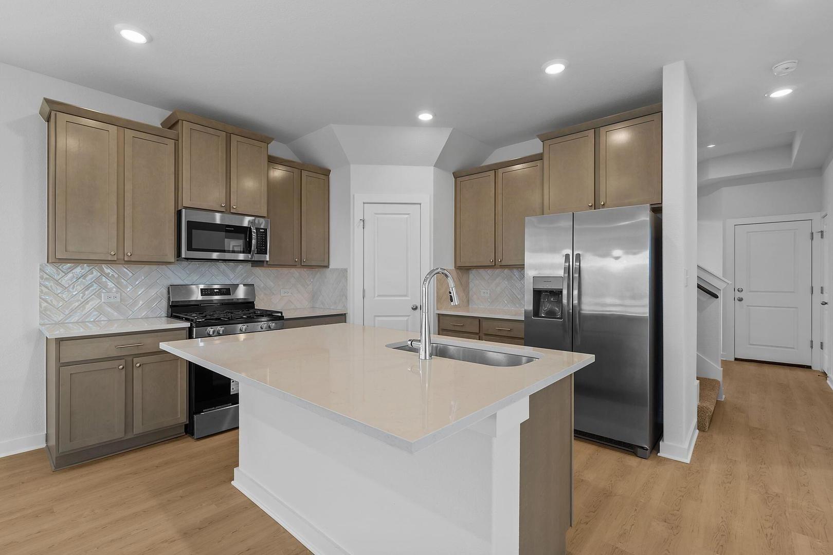 276 Bloomington Loop, Hutto, TX 78634