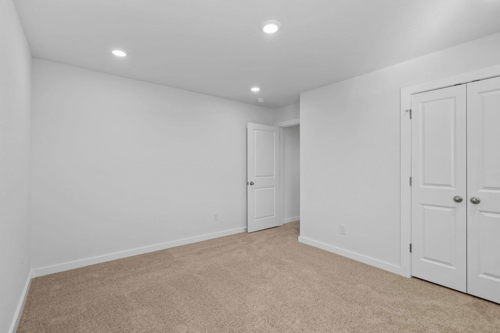 276 Bloomington Loop, Hutto, TX 78634