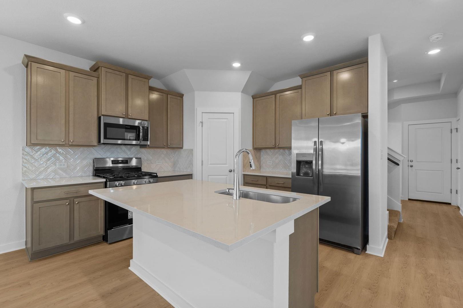 276 Bloomington Loop, Hutto, TX 78634