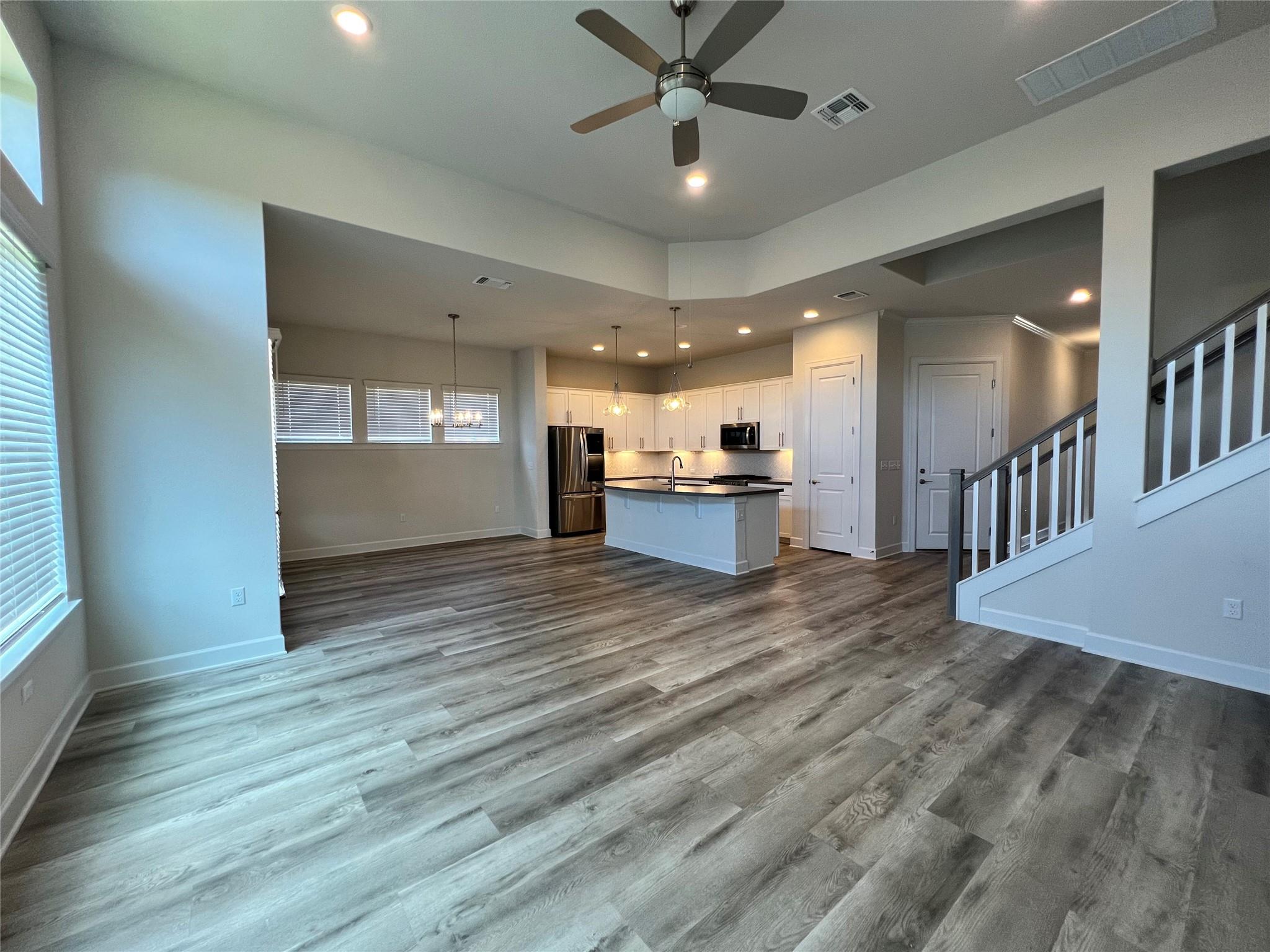 5820 Harper Park Dr # 3, Austin, TX 78735