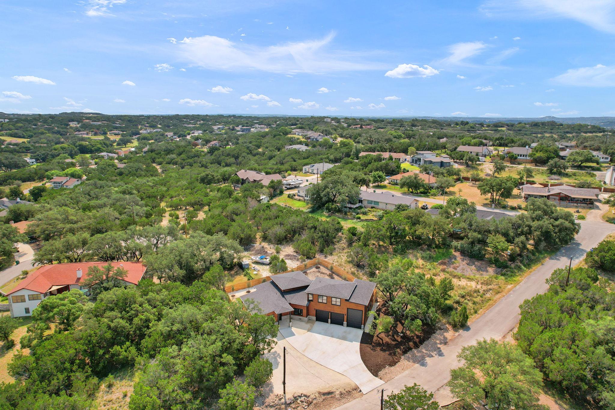 3705 Buckeye Dr, Lago Vista, TX 78645