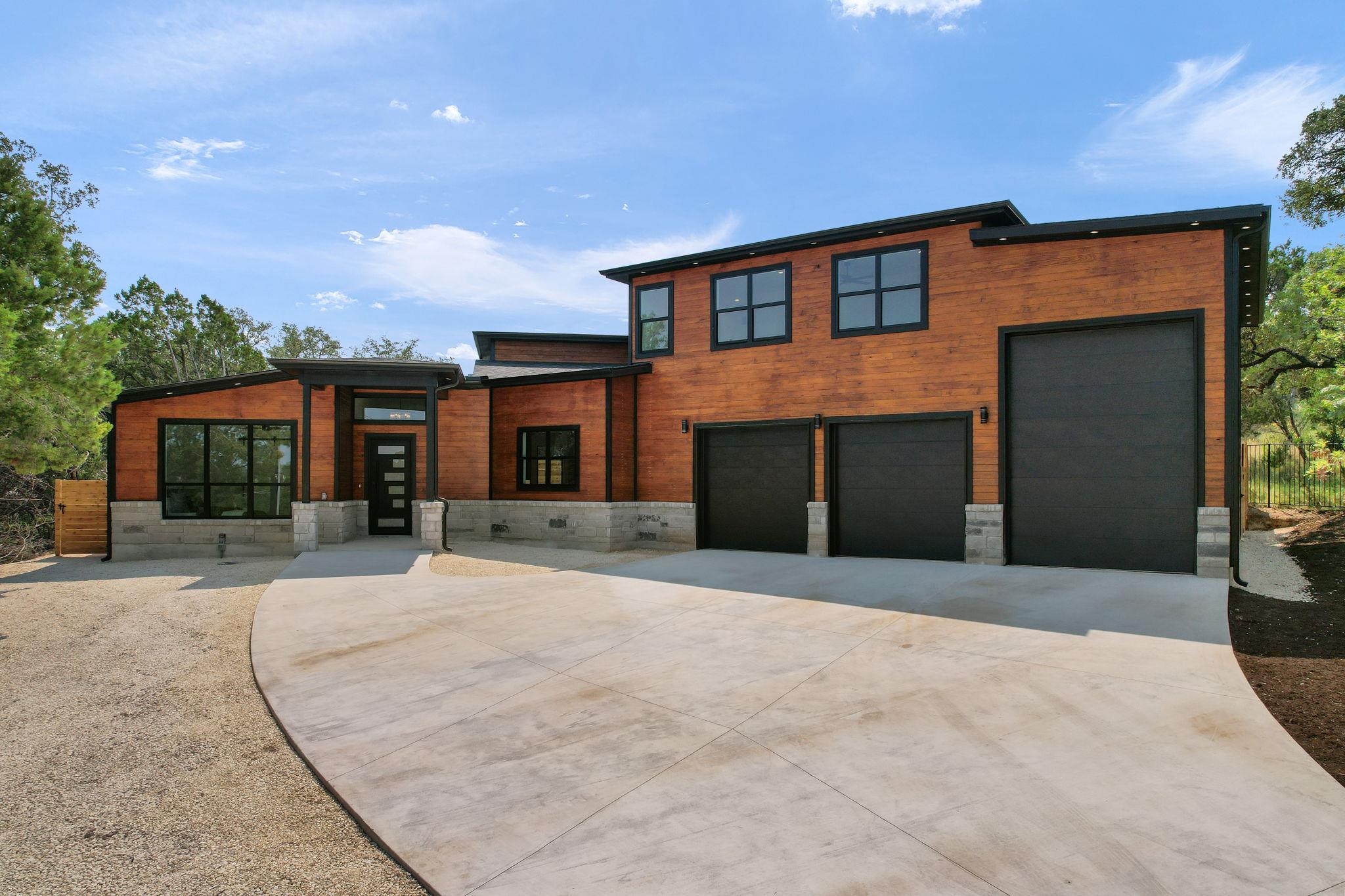 3705 Buckeye Dr, Lago Vista, TX 78645