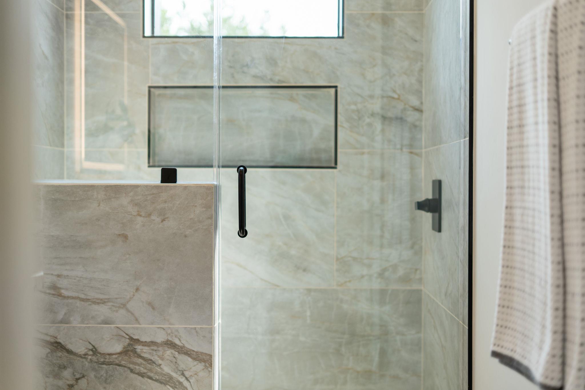 3705 Buckeye Dr, Lago Vista, TX 78645