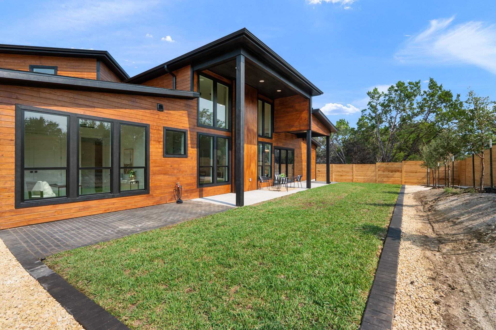 3705 Buckeye Dr, Lago Vista, TX 78645