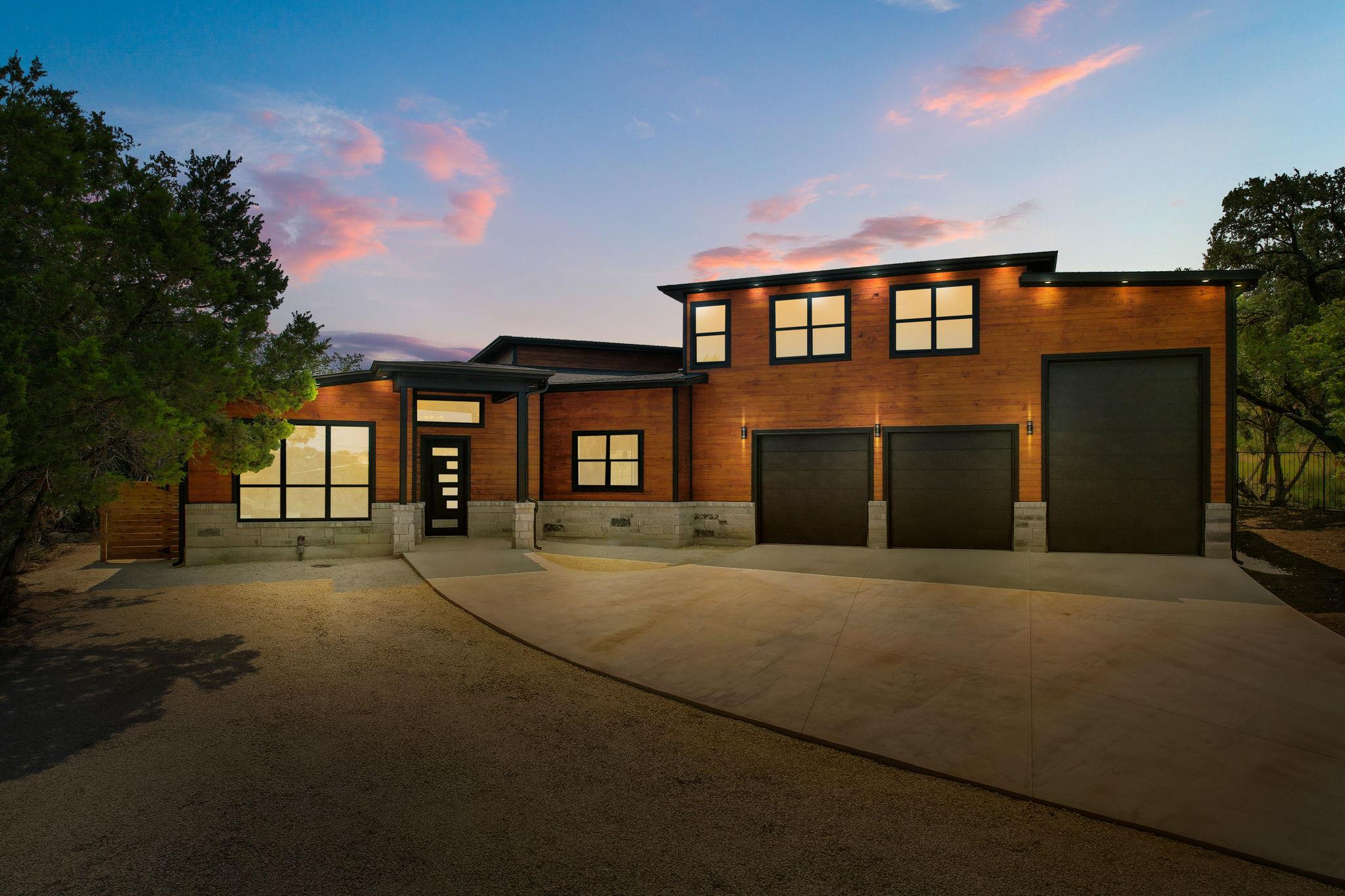 3705 Buckeye Dr, Lago Vista, TX 78645