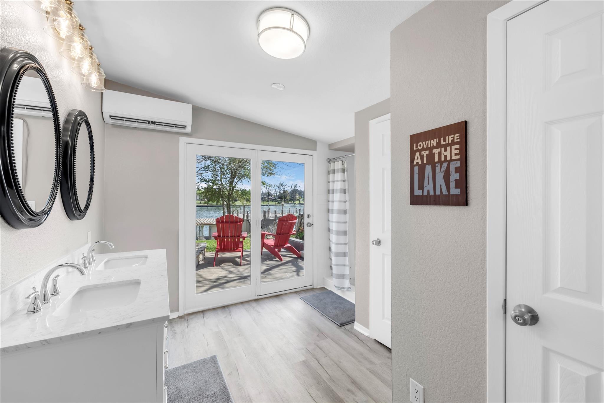 1946 Granite Cove Rd, Kingsland, TX 78639