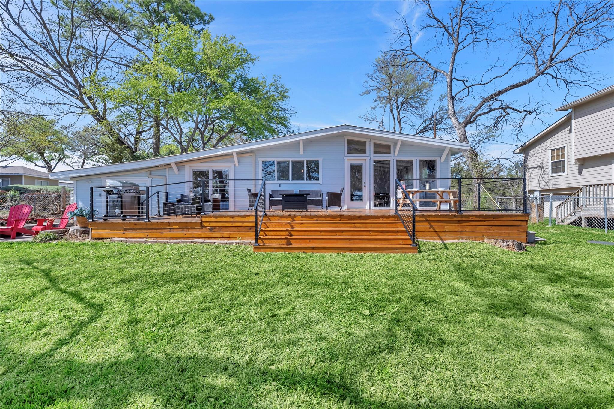 1946 Granite Cove Rd, Kingsland, TX 78639