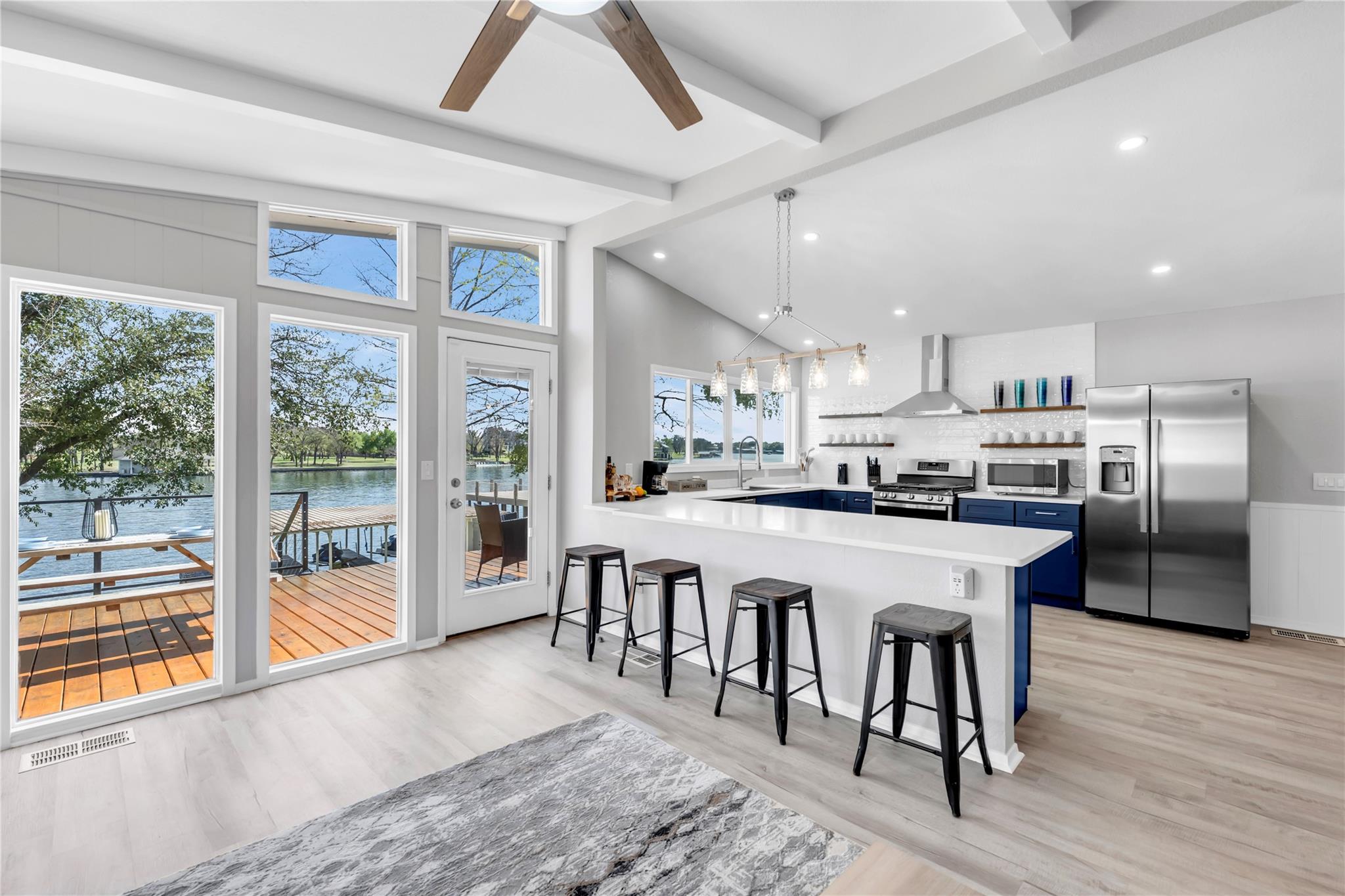 1946 Granite Cove Rd, Kingsland, TX 78639