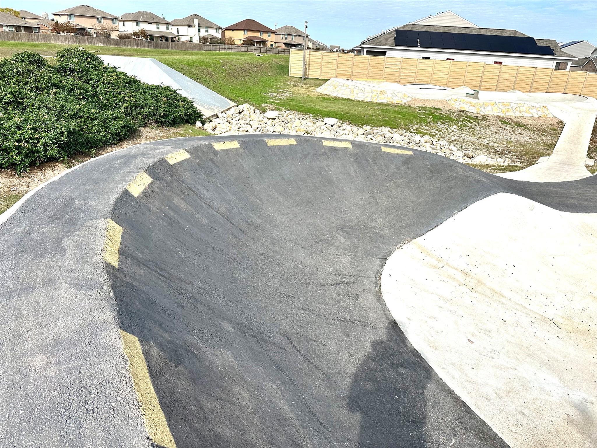 345 The Bad Way, Jarrell, TX 76537