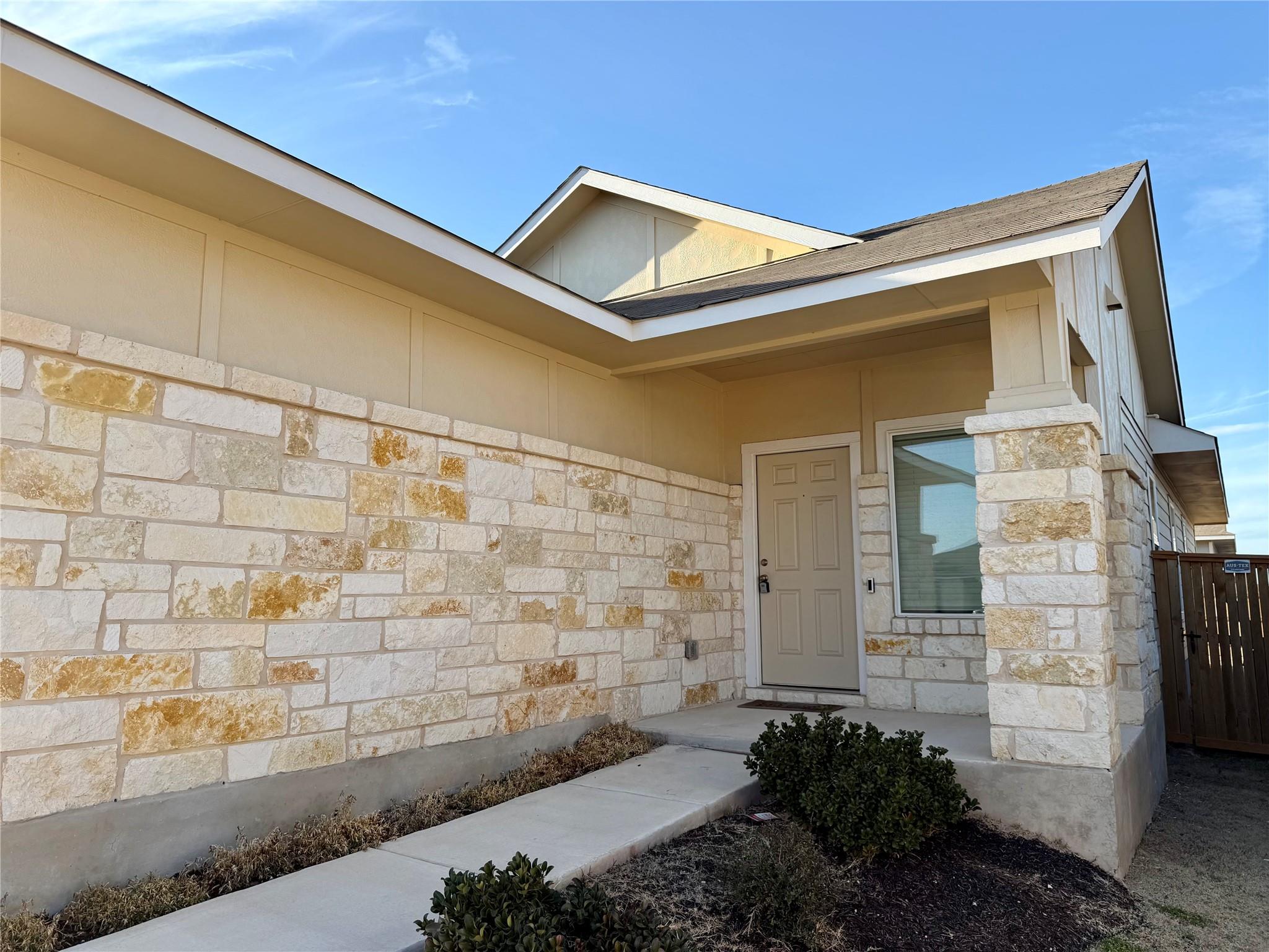 345 The Bad Way, Jarrell, TX 76537