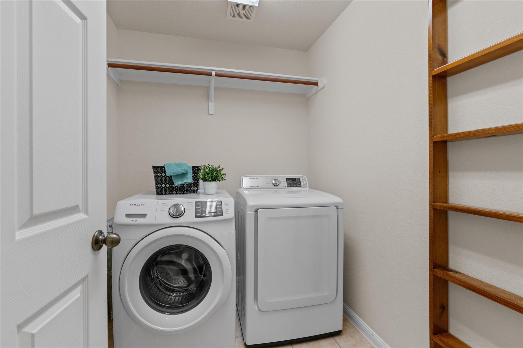 7830 Squirrel Hollow Dr, Georgetown, TX 78628