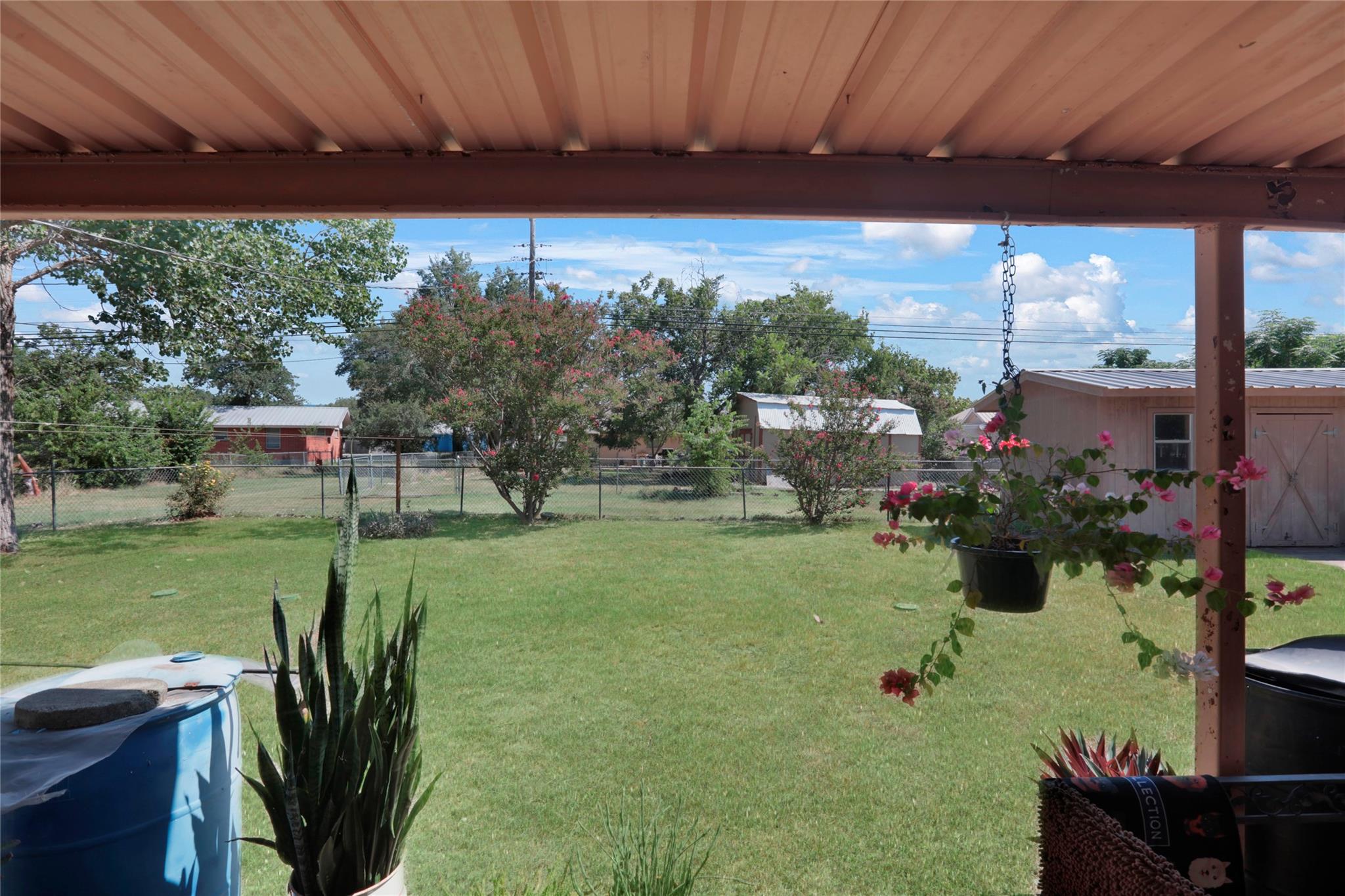 661 W South St, Bertram, TX 78605