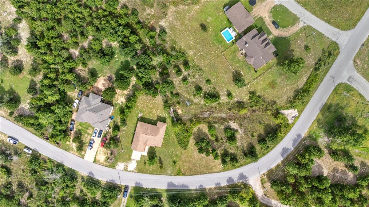 351 Cardinal Dr, Paige, TX 78659