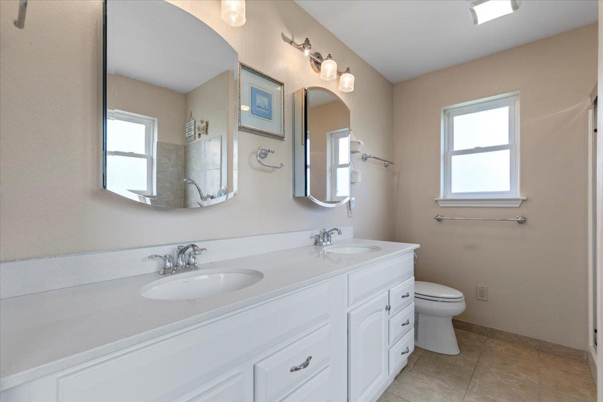 351 Cardinal Dr, Paige, TX 78659