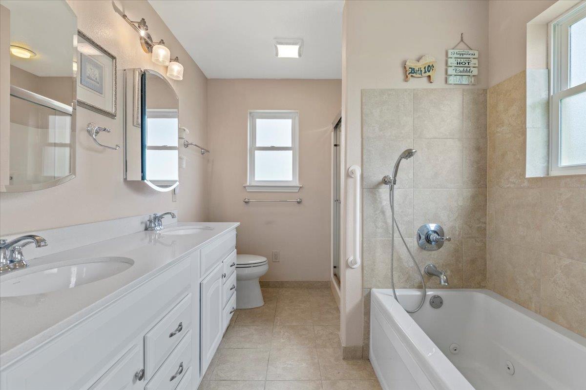 351 Cardinal Dr, Paige, TX 78659