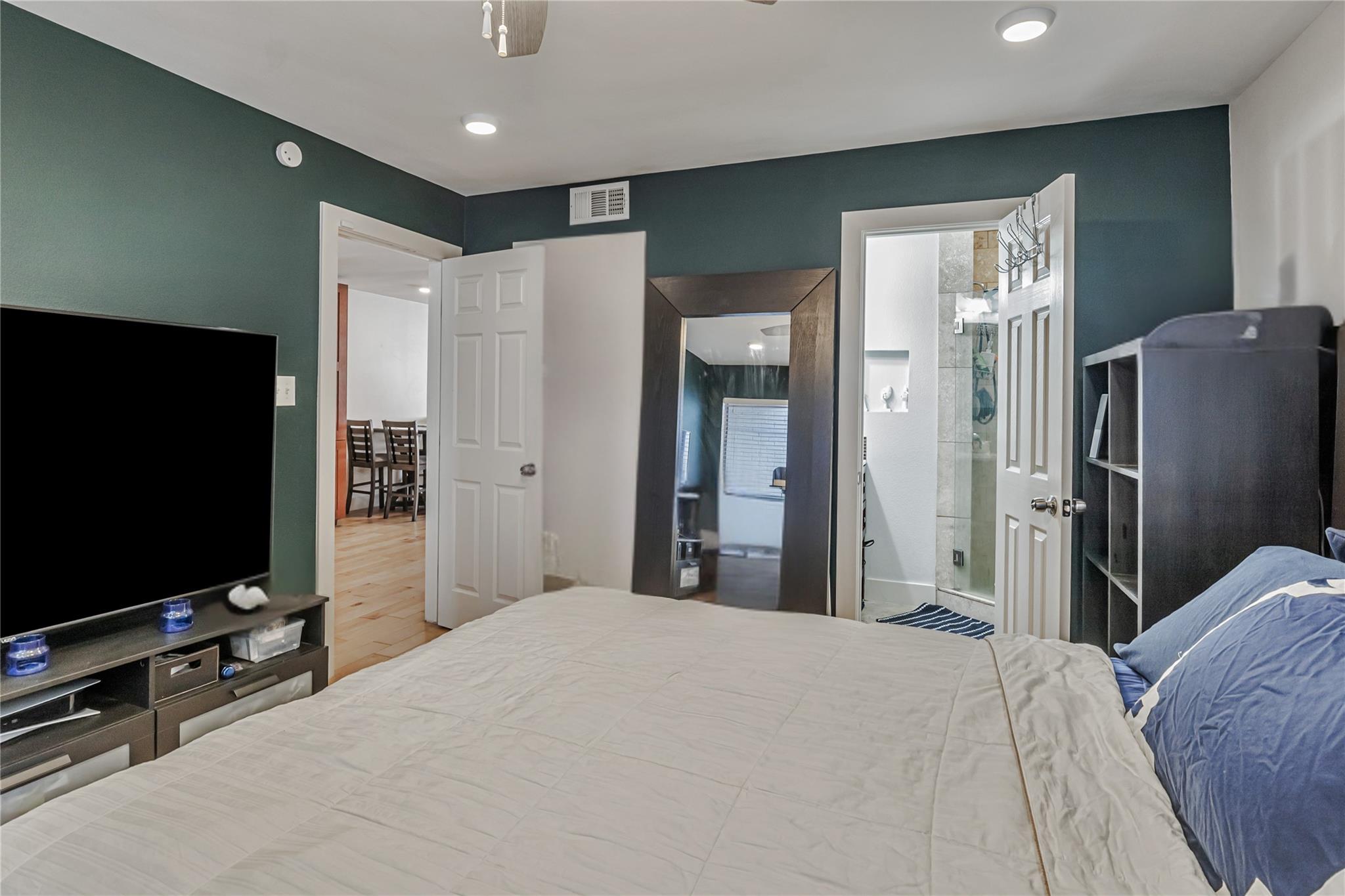 909 Reinli St # 213, Austin, TX 78751