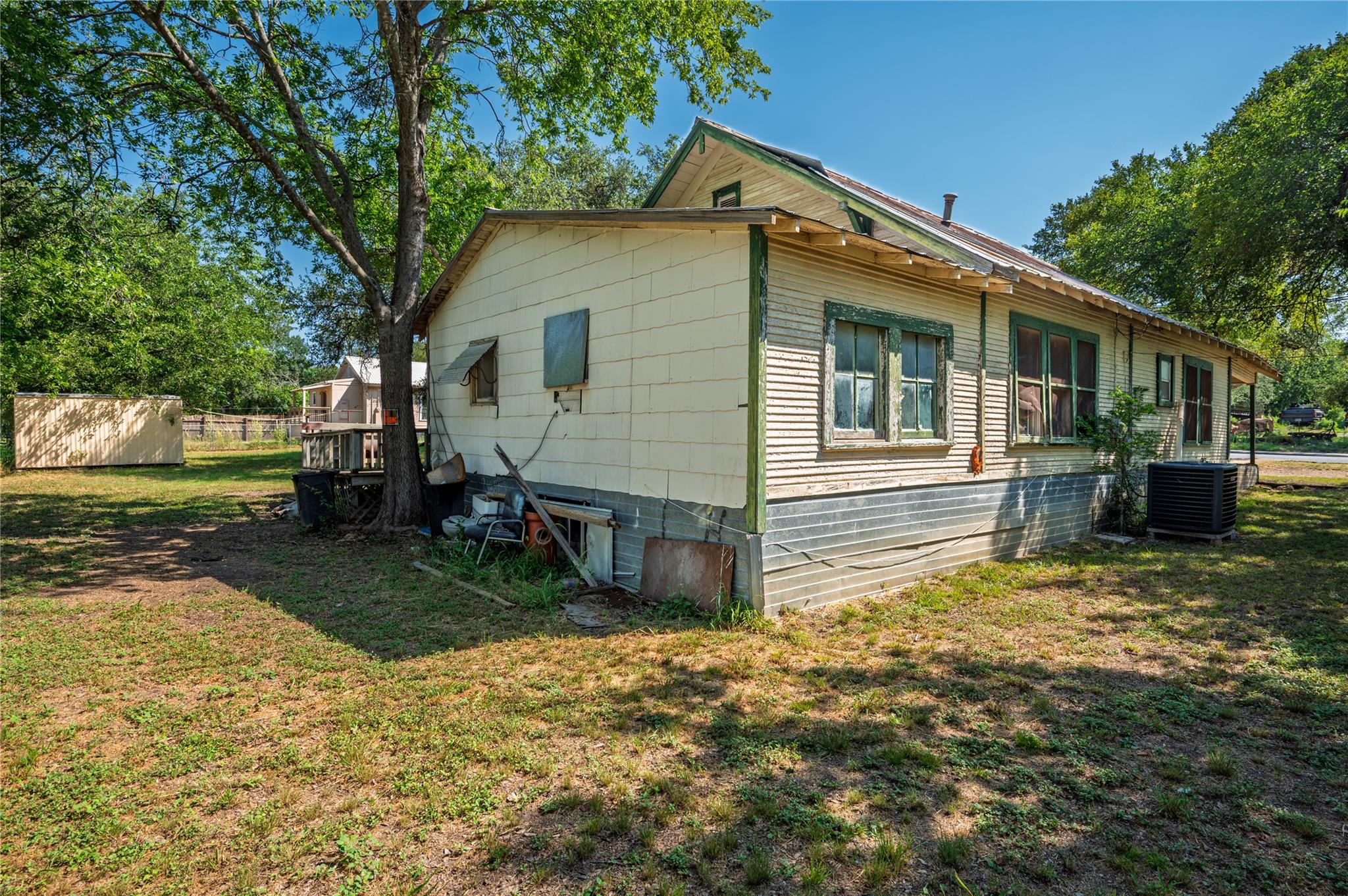908 Campbell St, Lampasas, TX 76550