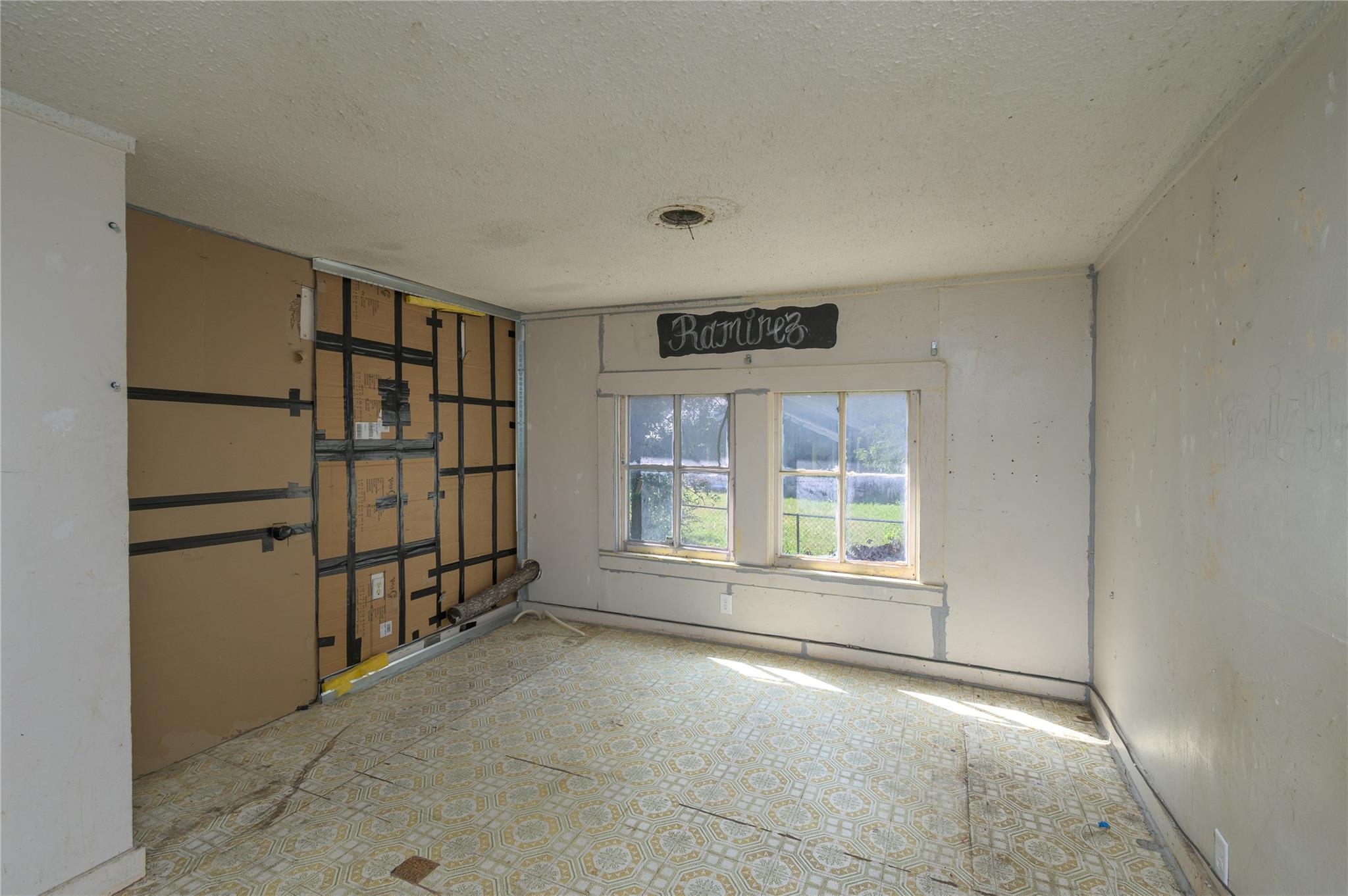 908 Campbell St, Lampasas, TX 76550