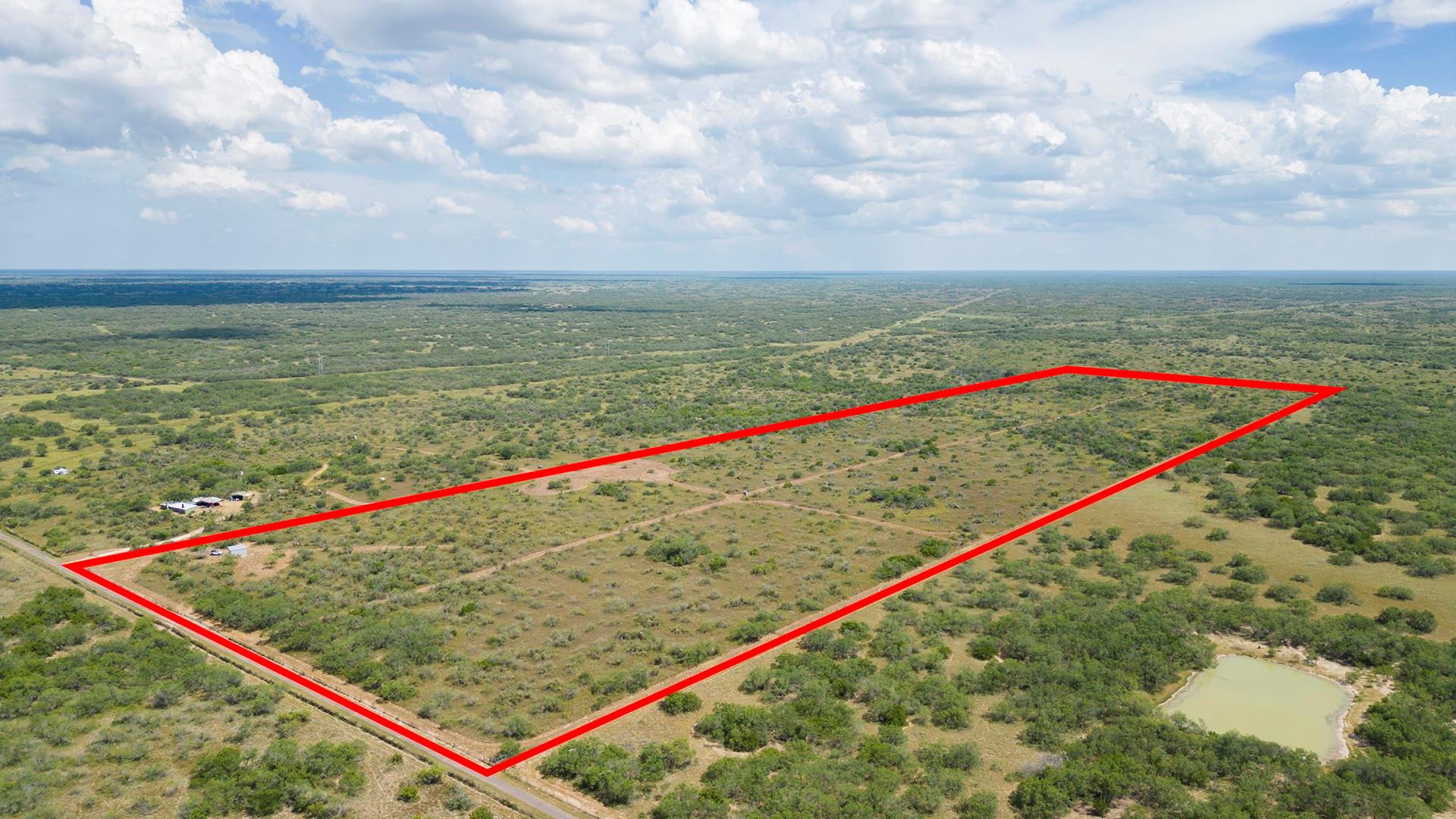 652 CR 307, Encino, TX 78353