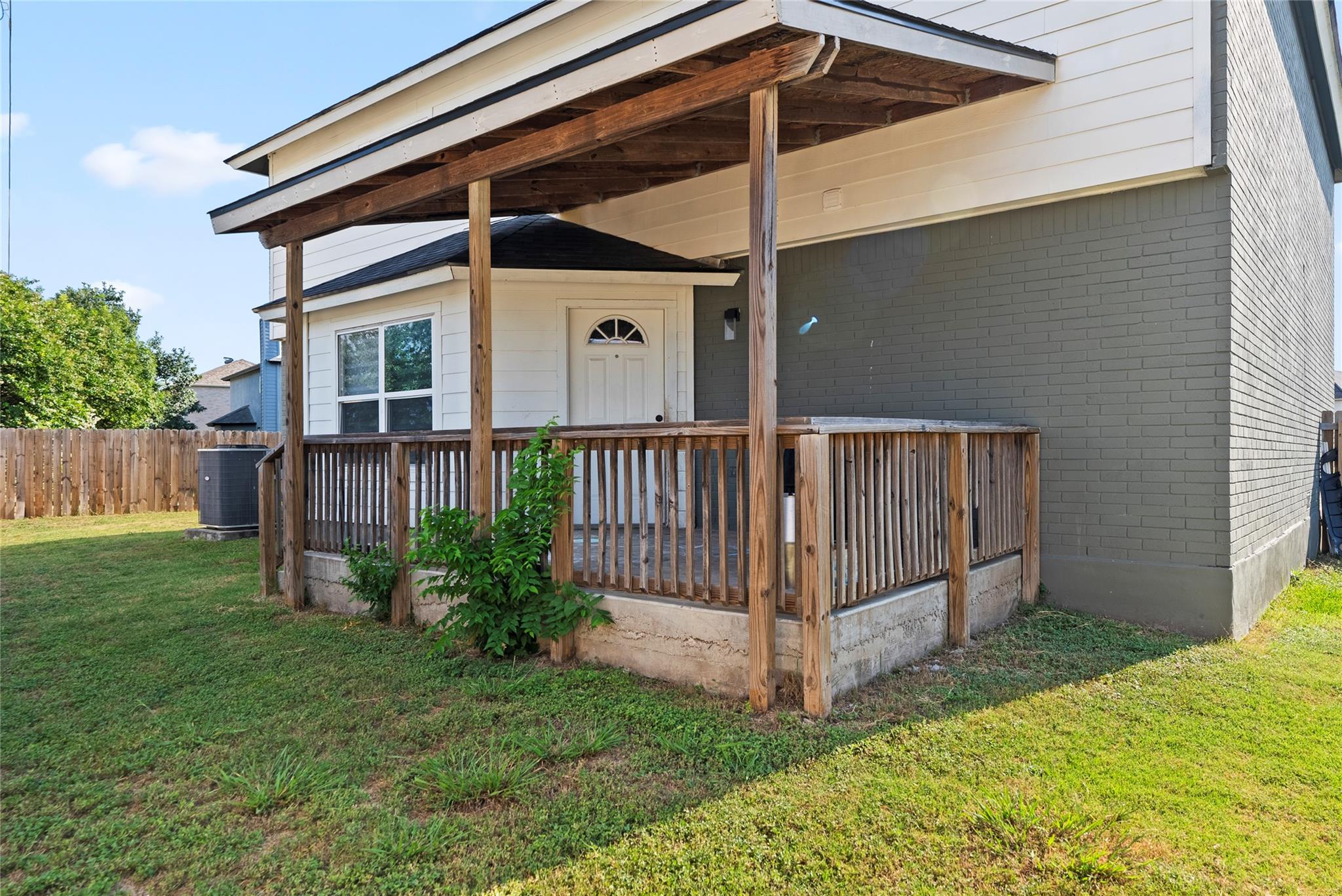 1160 Forest Bluff Trl, Round Rock, TX 78665