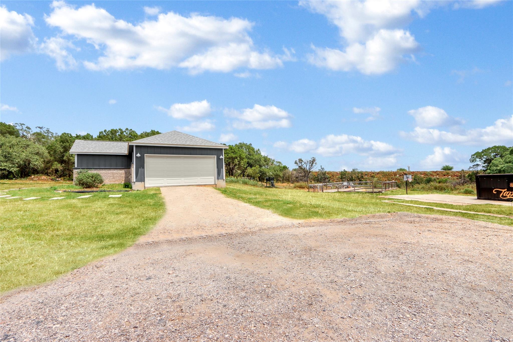 711 Forest Trl, New Braunfels, TX 78132