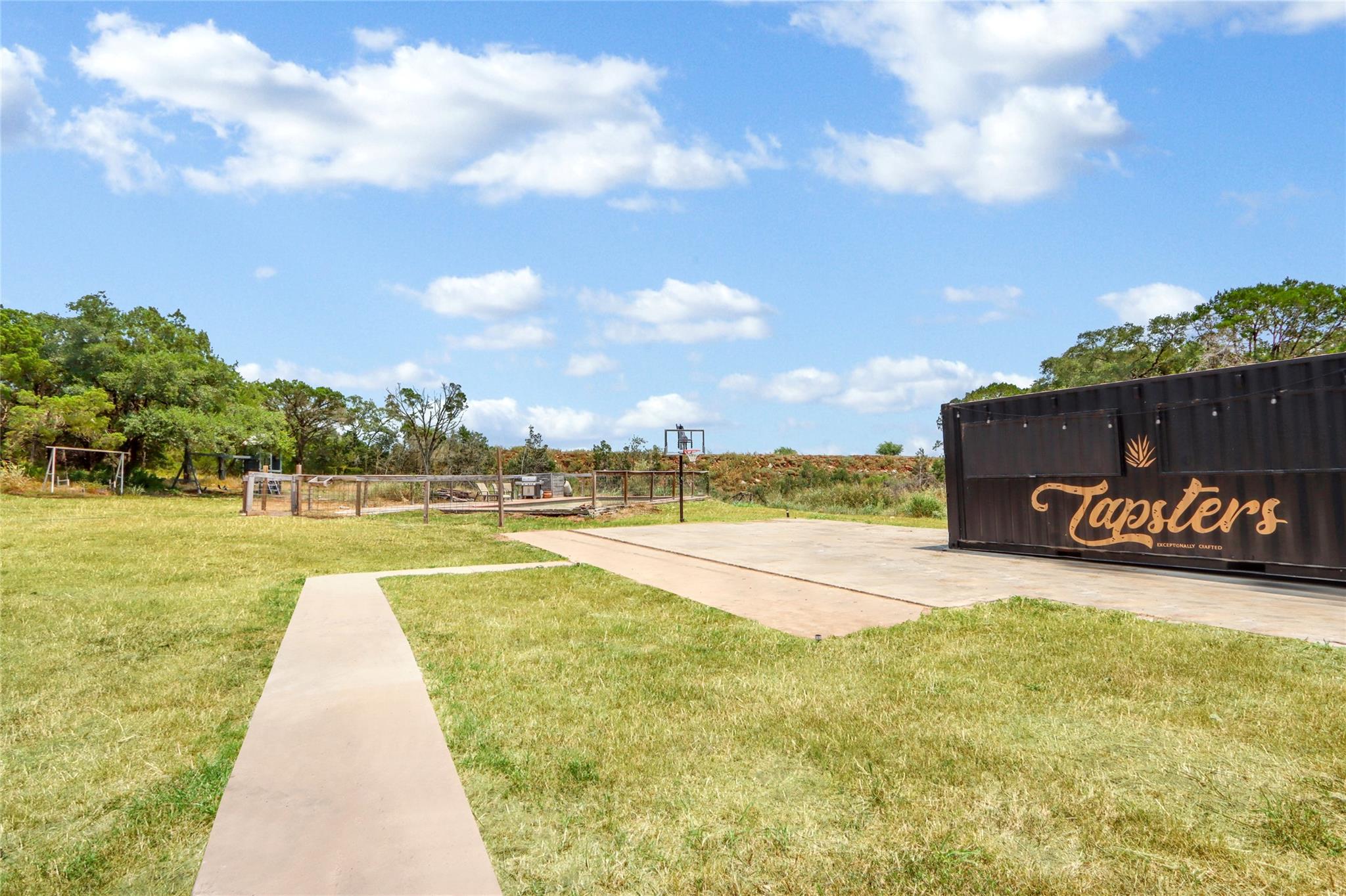 711 Forest Trl, New Braunfels, TX 78132