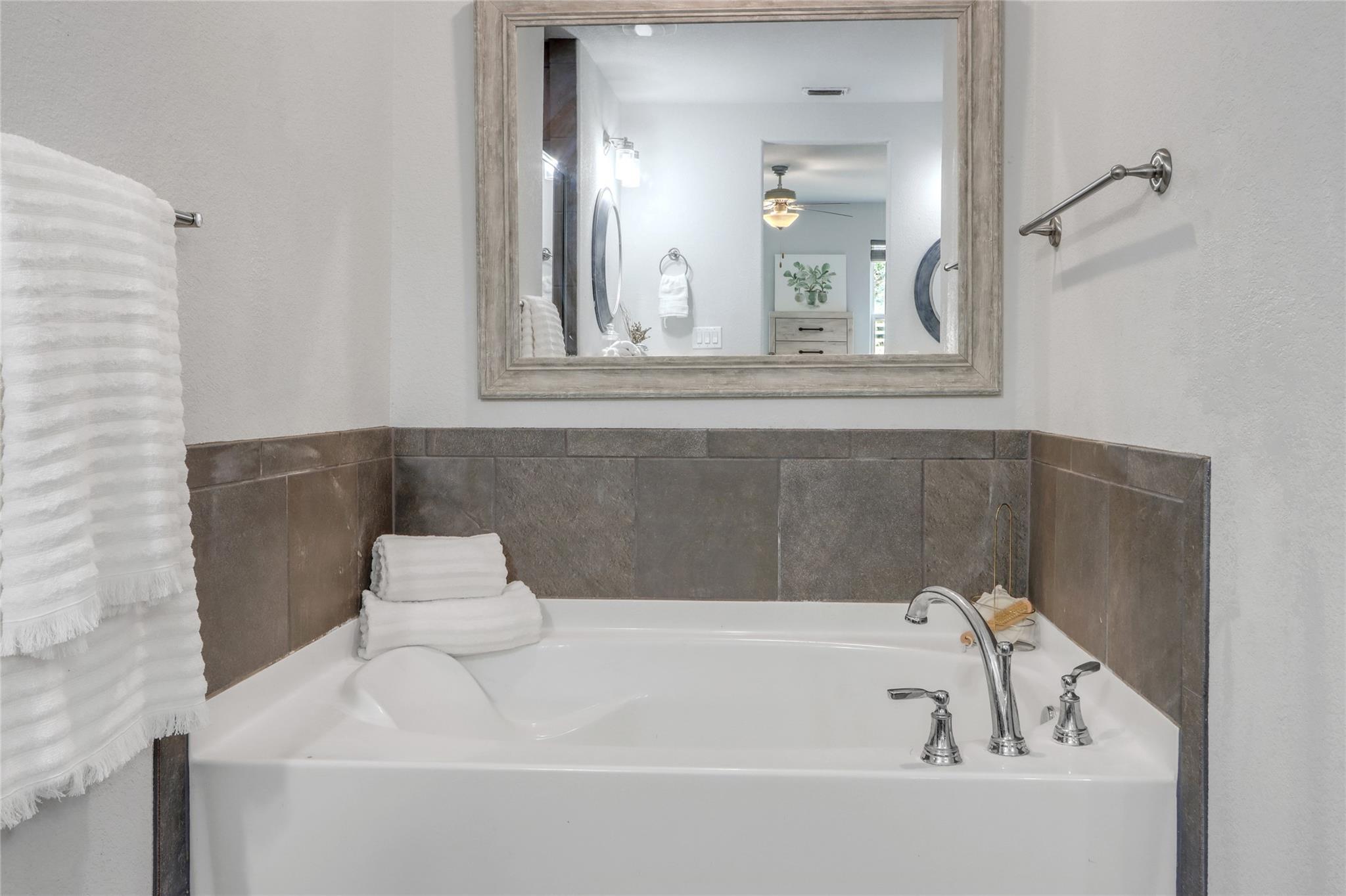 711 Forest Trl, New Braunfels, TX 78132