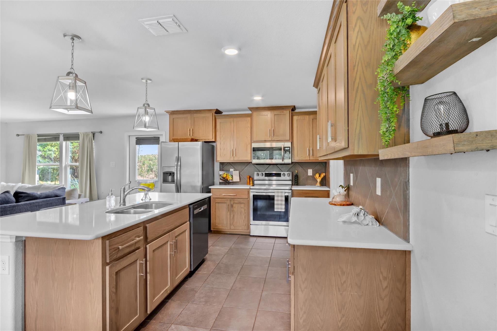 711 Forest Trl, New Braunfels, TX 78132