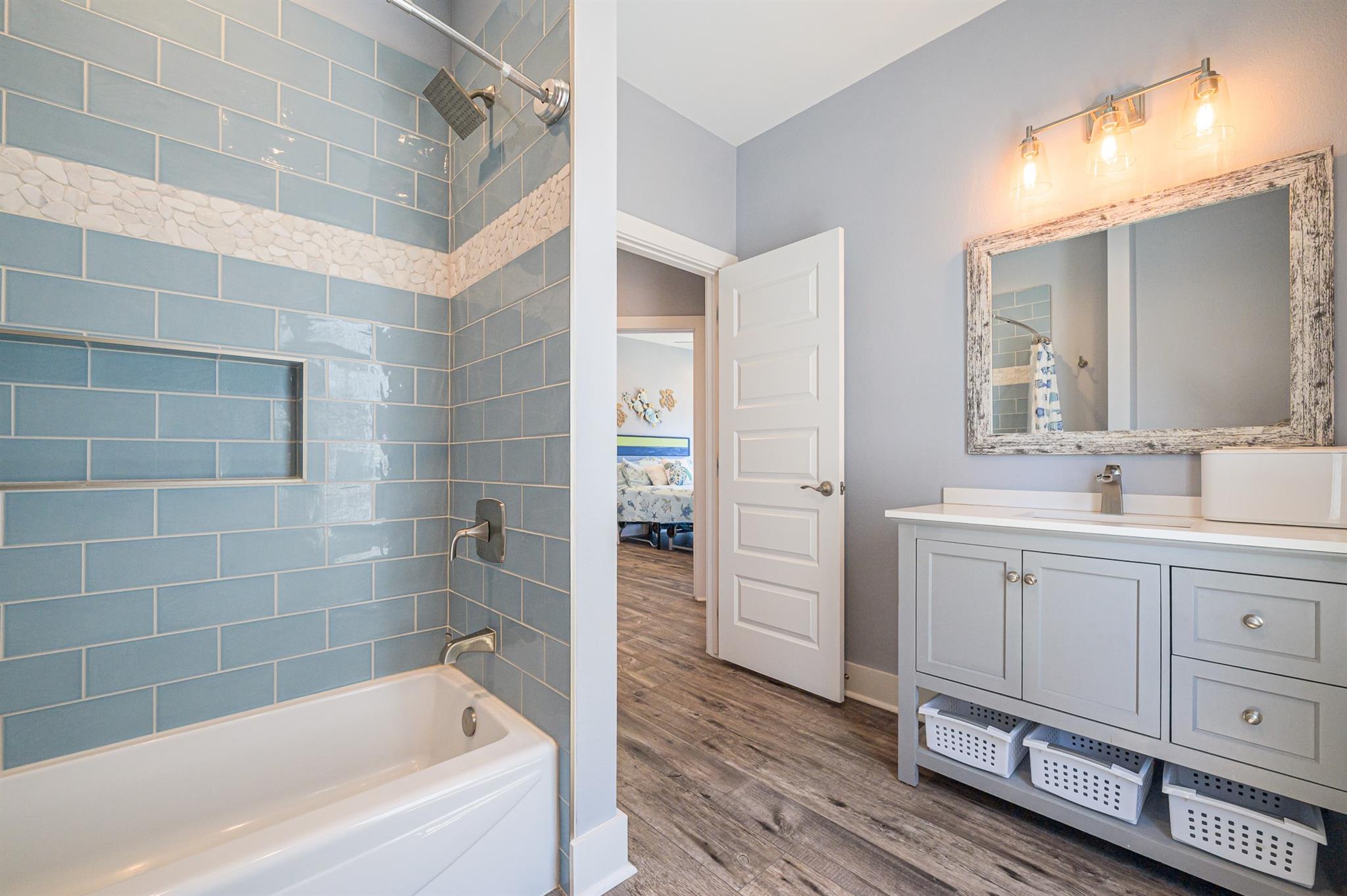 14 Luau Ln, Rockport, TX 78382