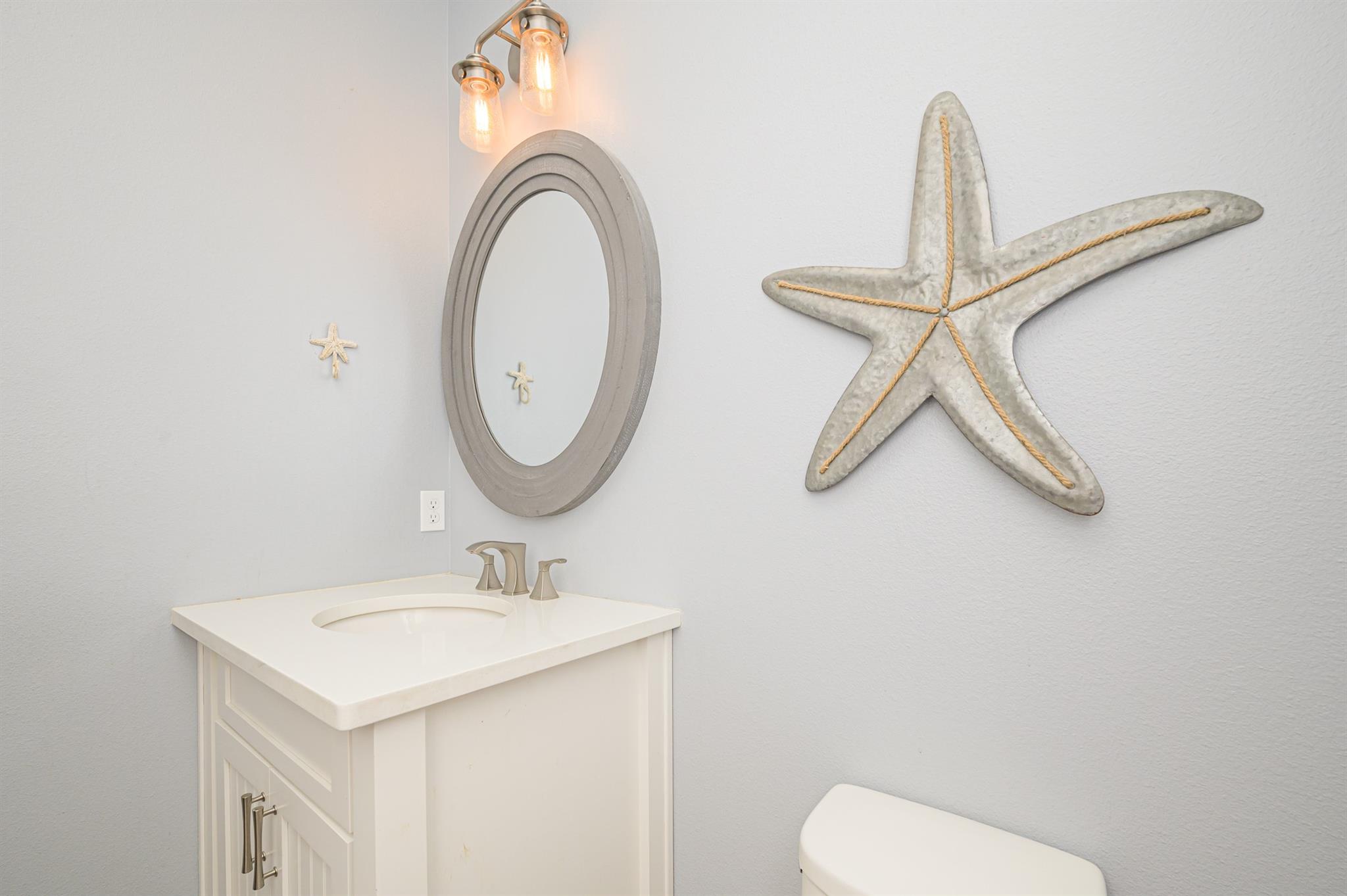 14 Luau Ln, Rockport, TX 78382