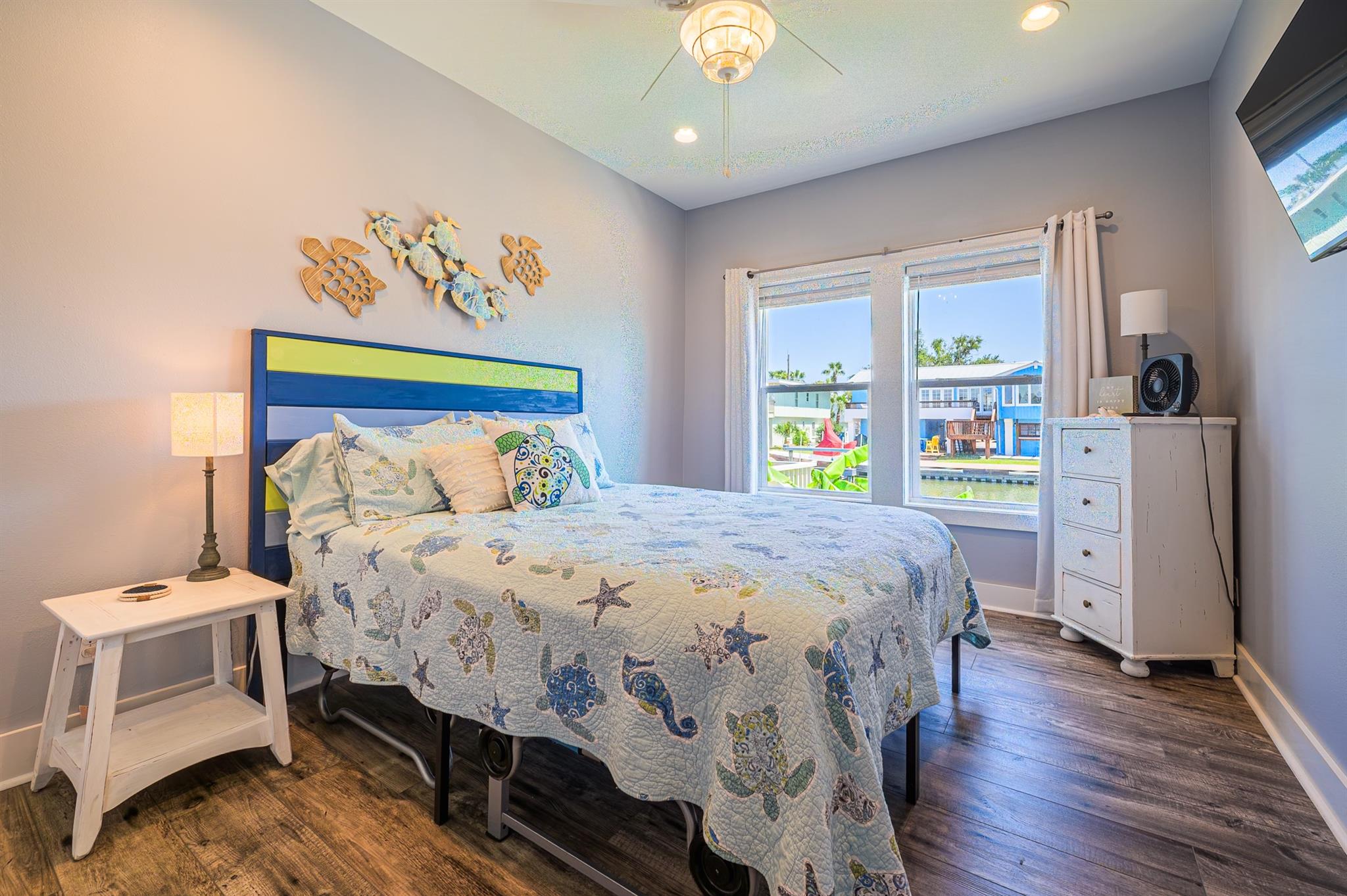 14 Luau Ln, Rockport, TX 78382